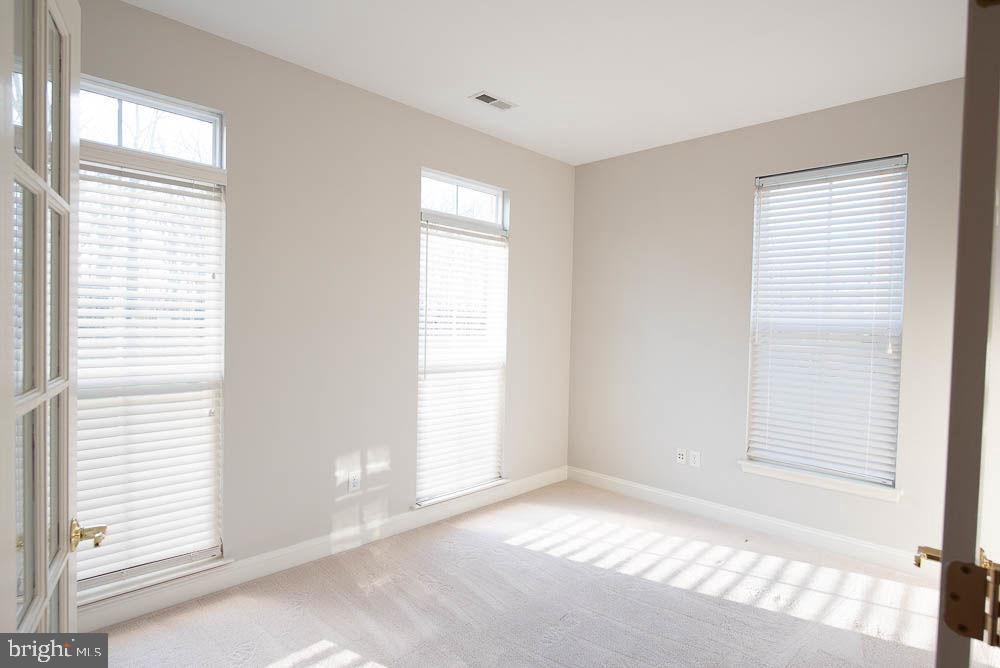 PINEY ORCHARD - Residential