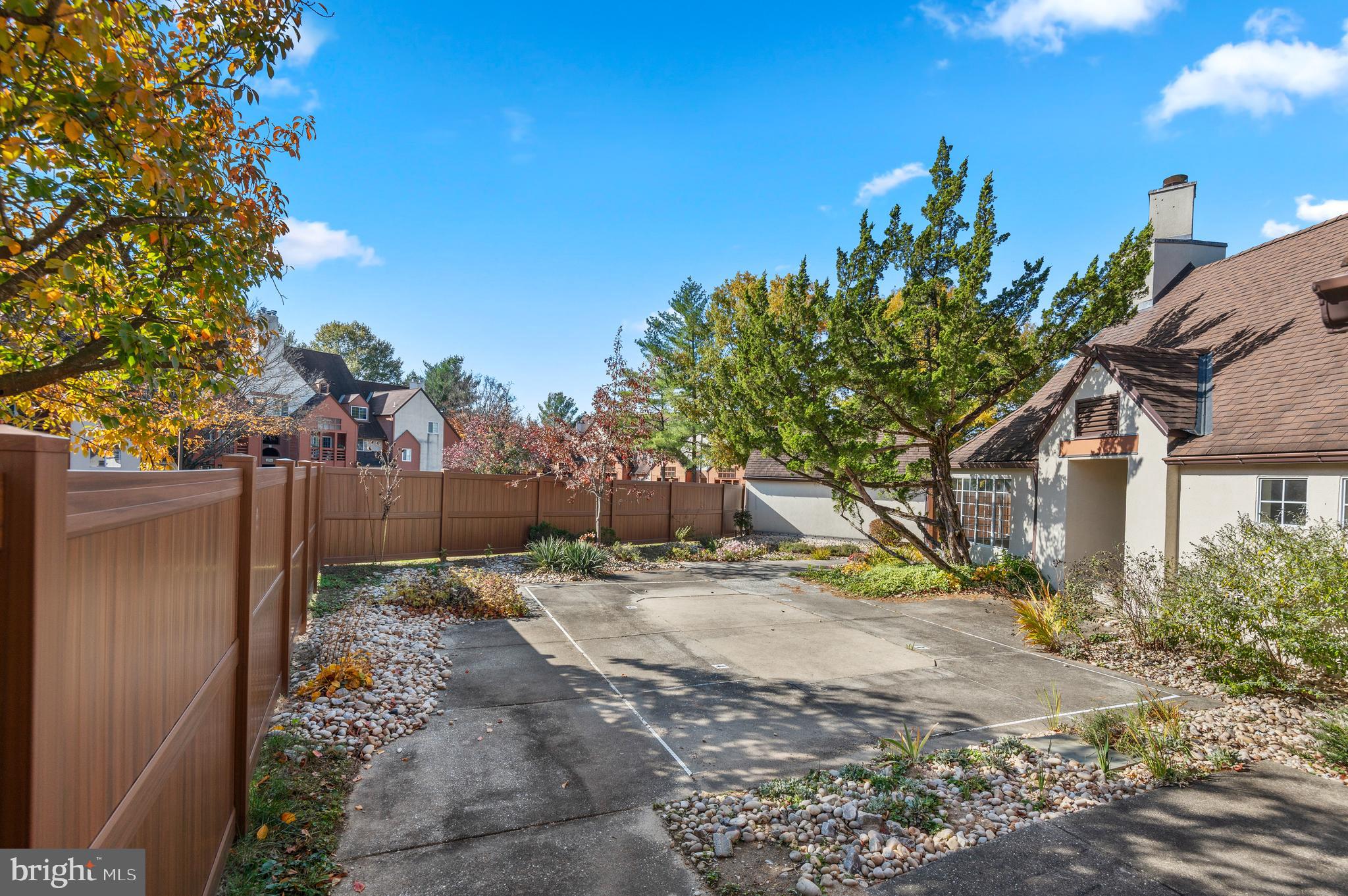 HEATHERFIELD - Residential