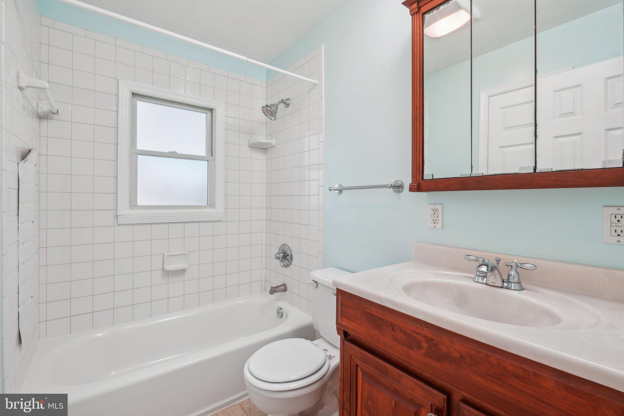 DALE CITY - Residential