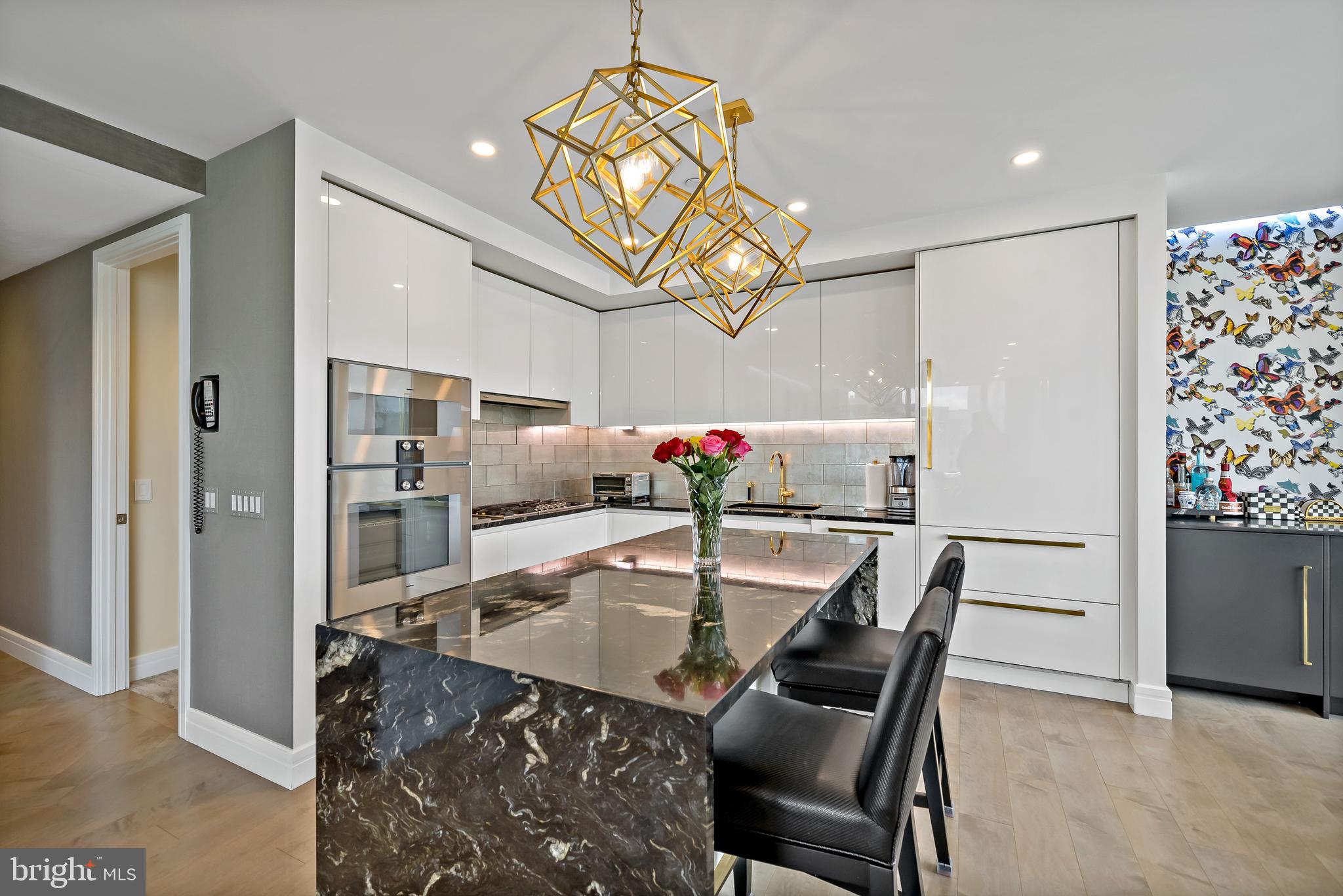 RITTENHOUSE SQUARE - Residential