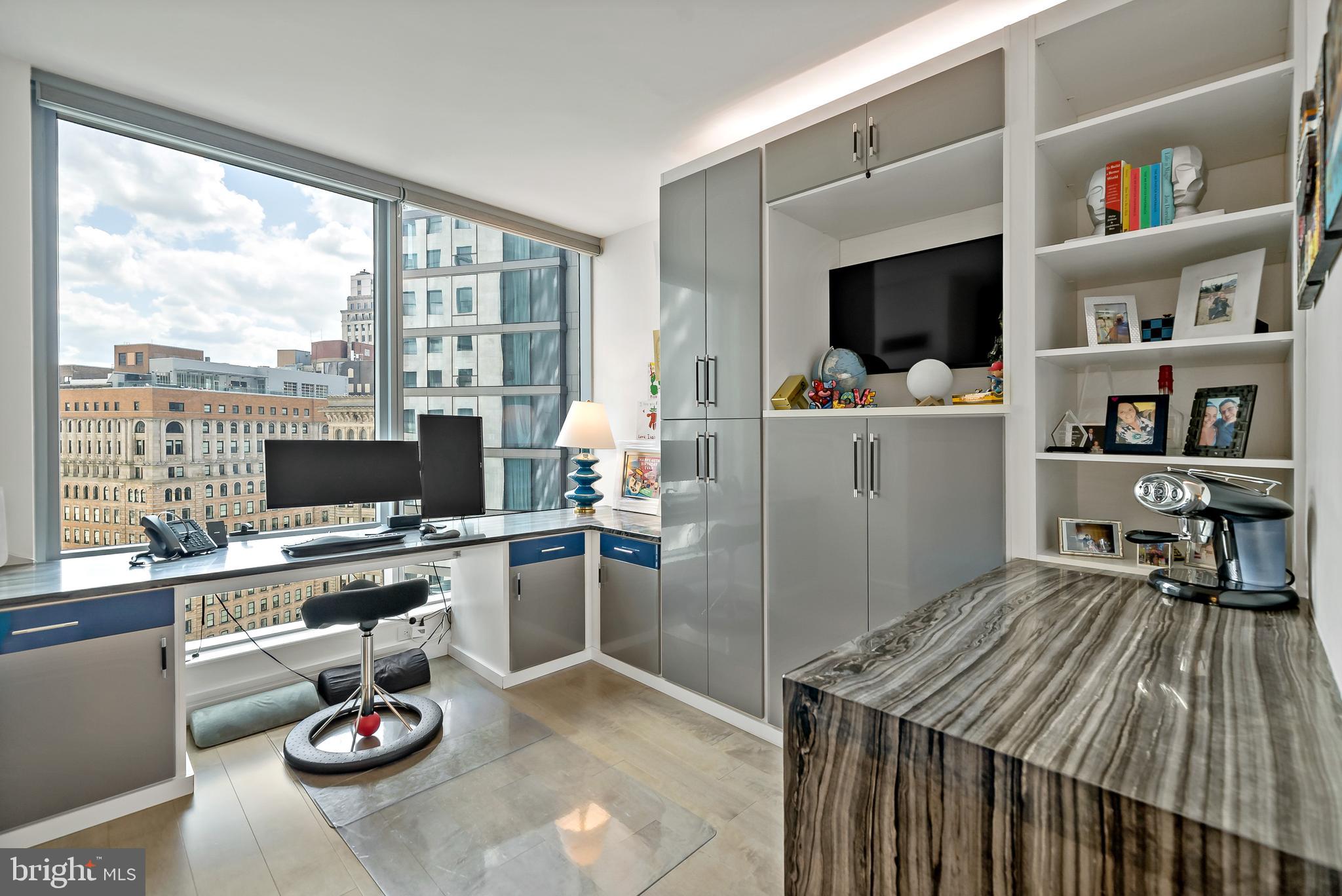 RITTENHOUSE SQUARE - Residential