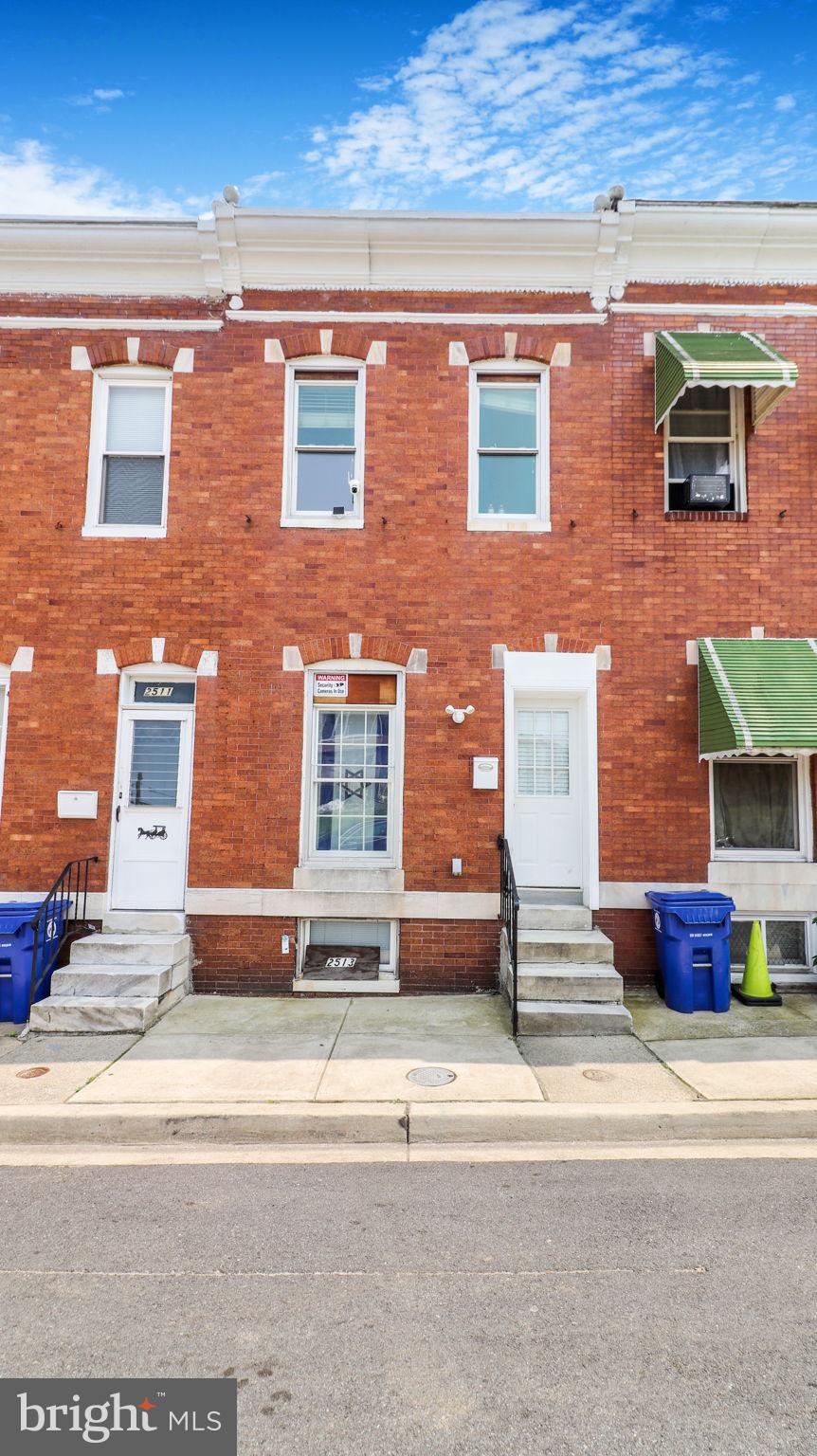 2513 CHRISTIAN STREET