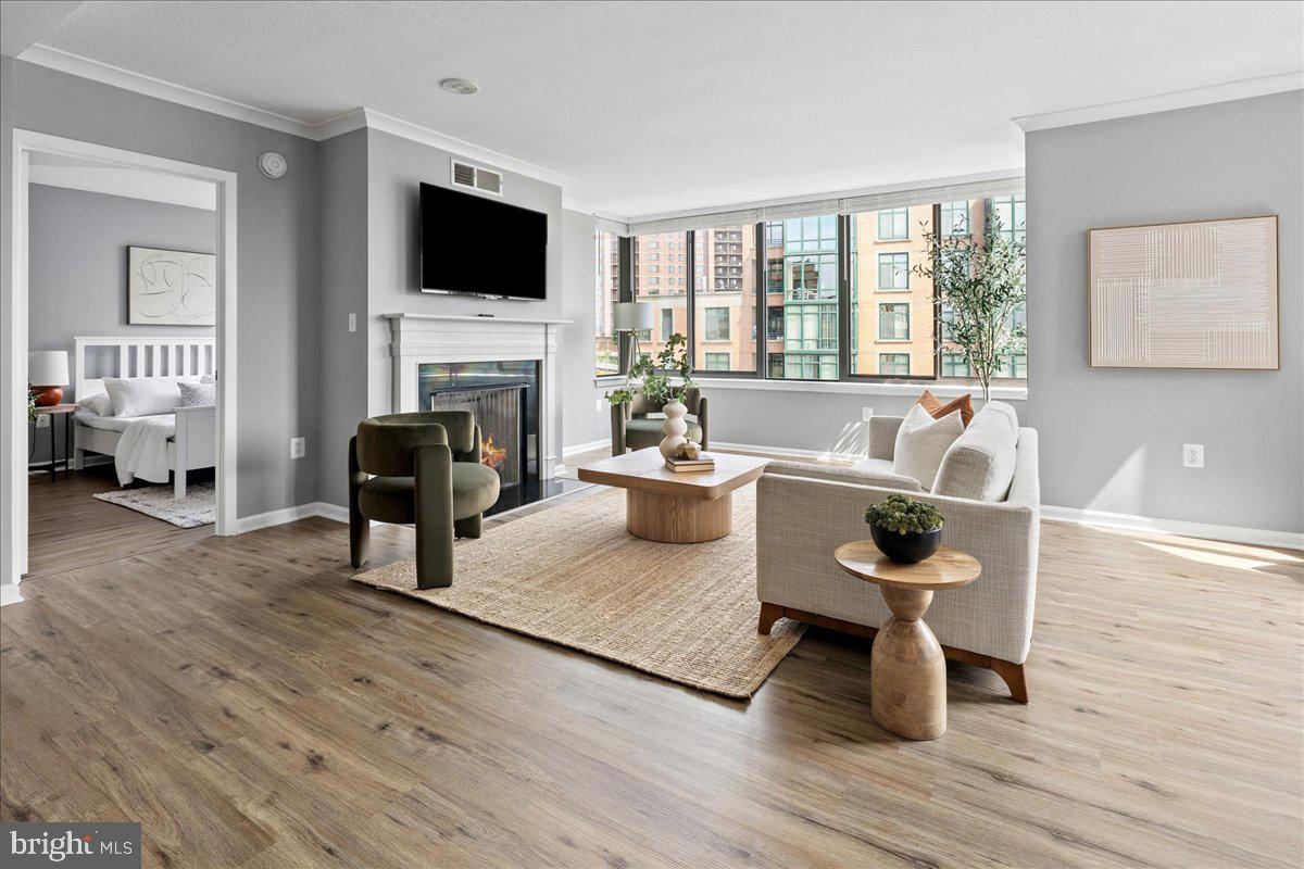 2220 N FAIRFAX DRIVE 708