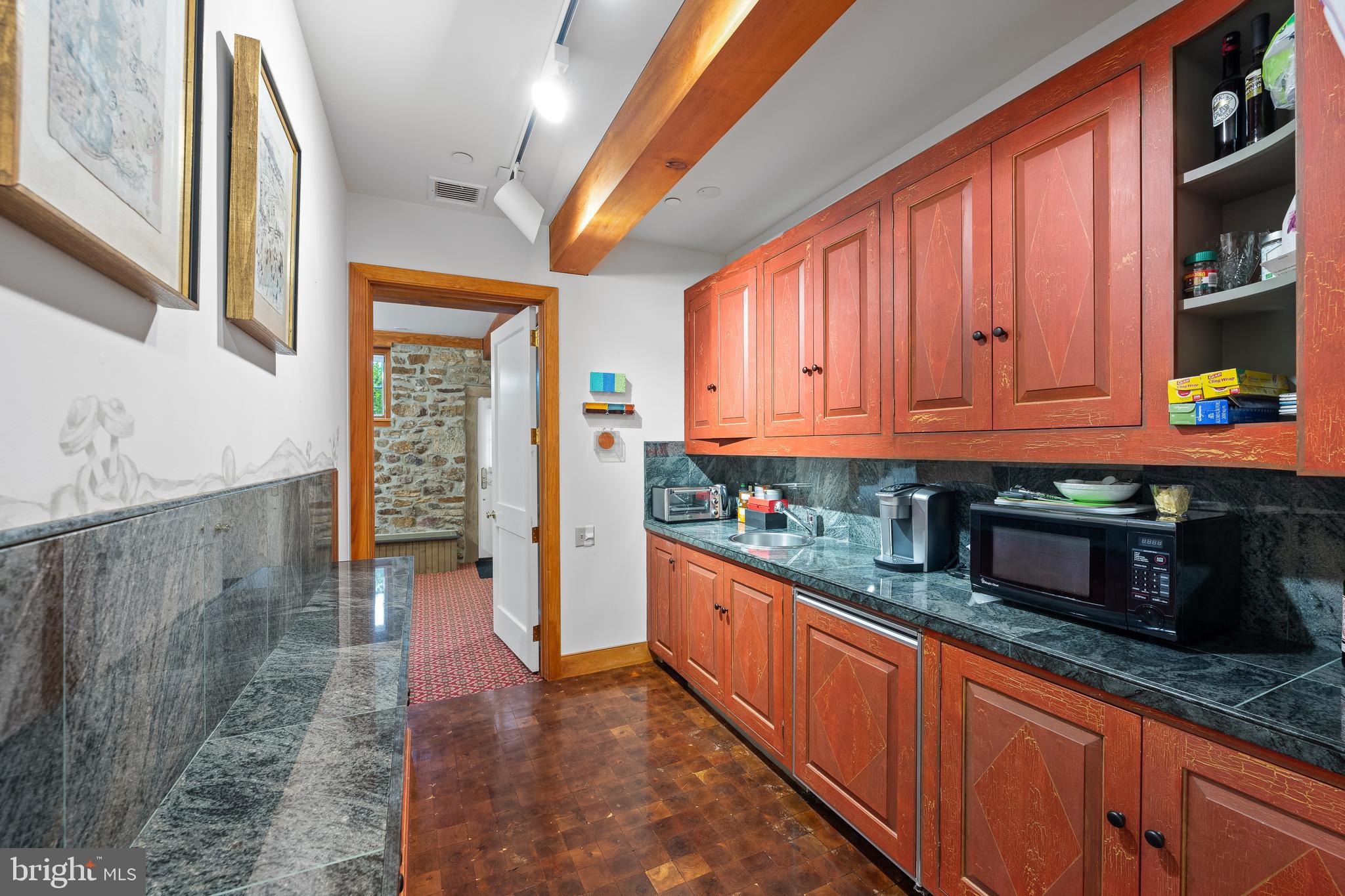 RADNOR HUNT - Residential