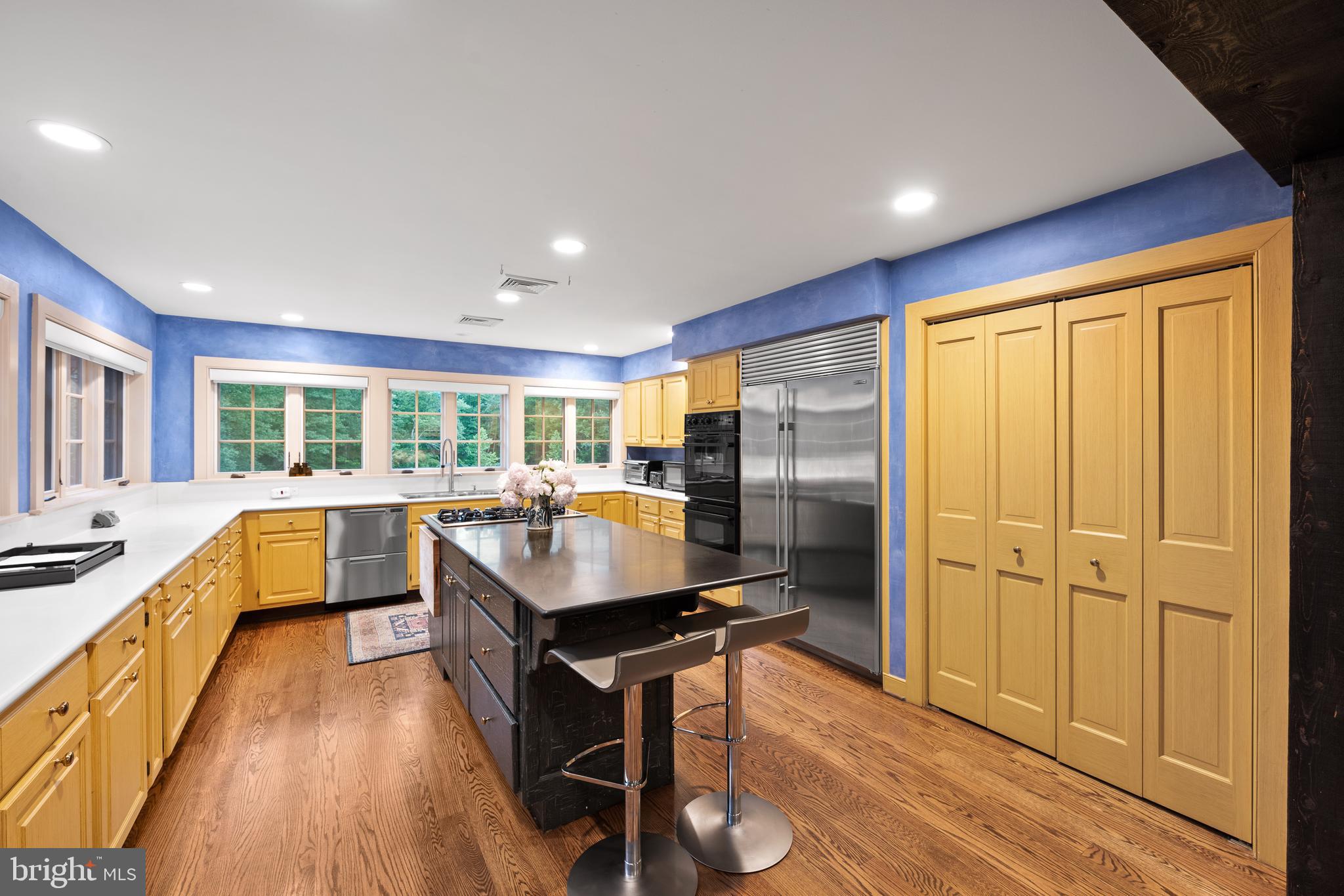 RADNOR HUNT - Residential