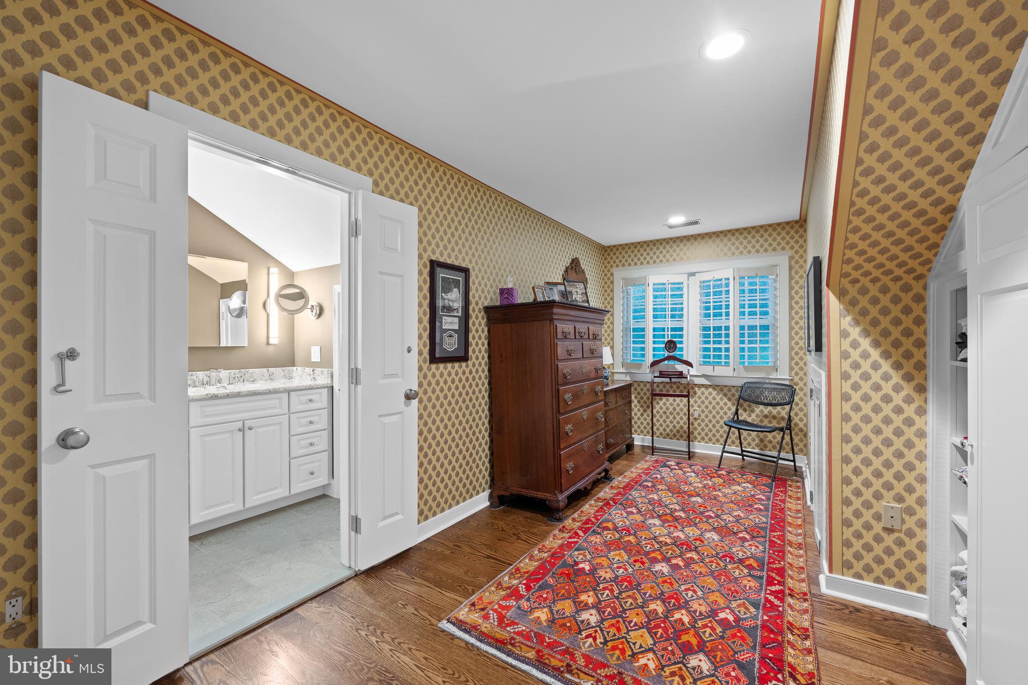 RADNOR HUNT - Residential
