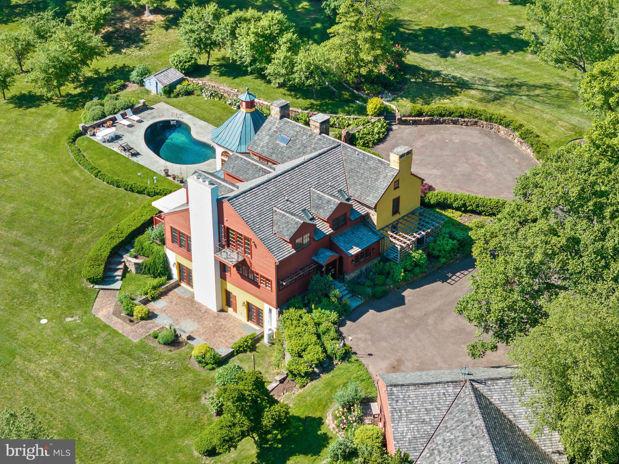 RADNOR HUNT - Residential