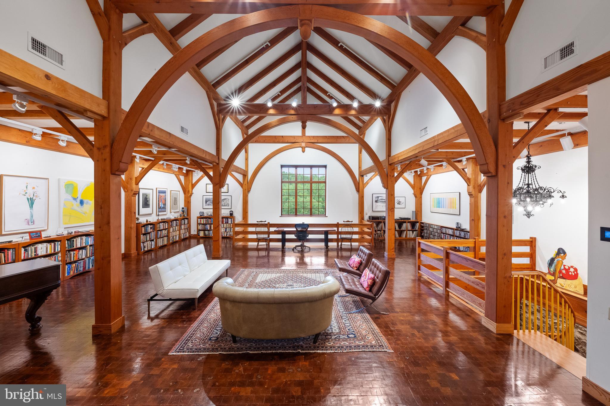 RADNOR HUNT - Residential