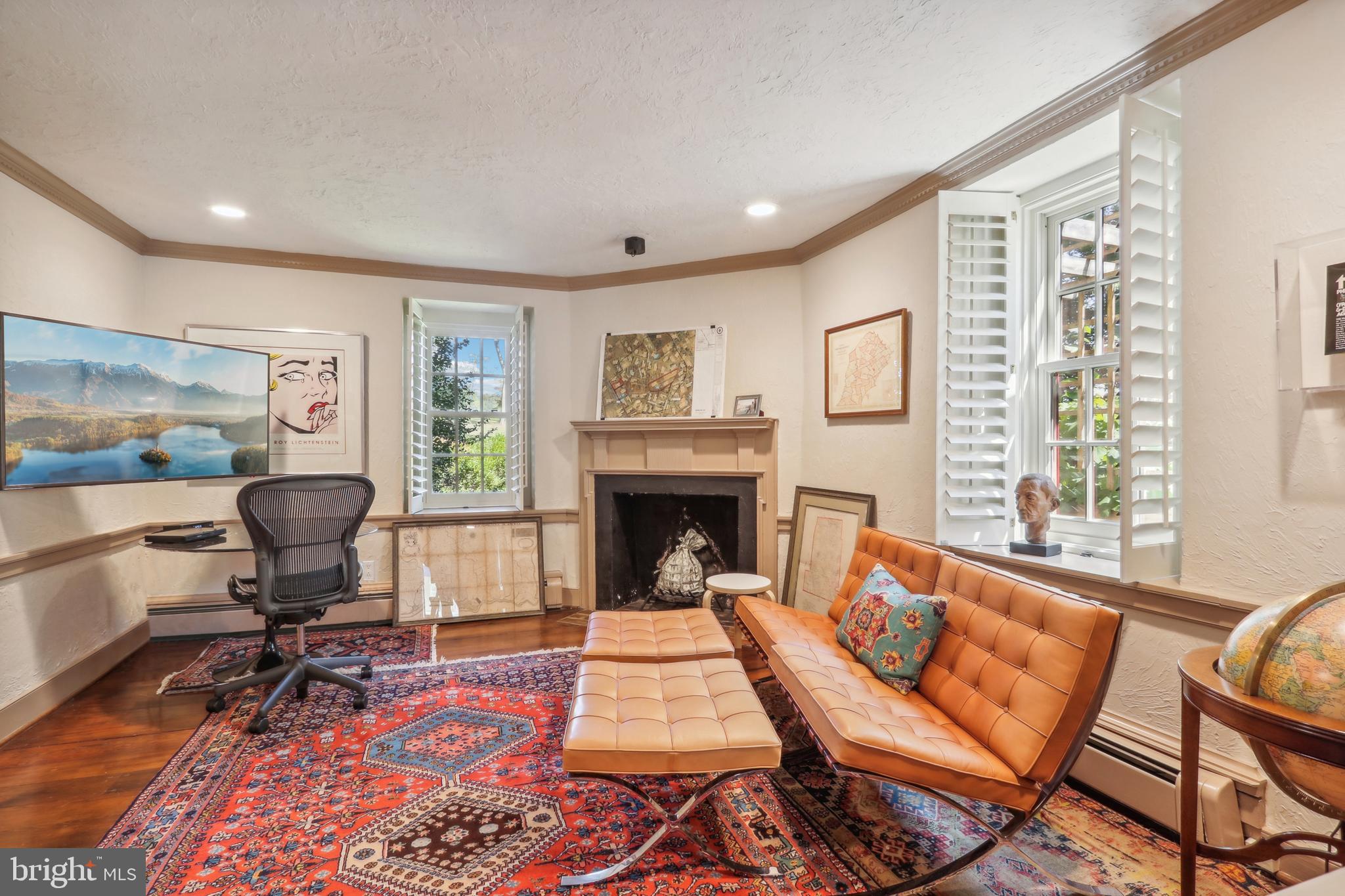 RADNOR HUNT - Residential