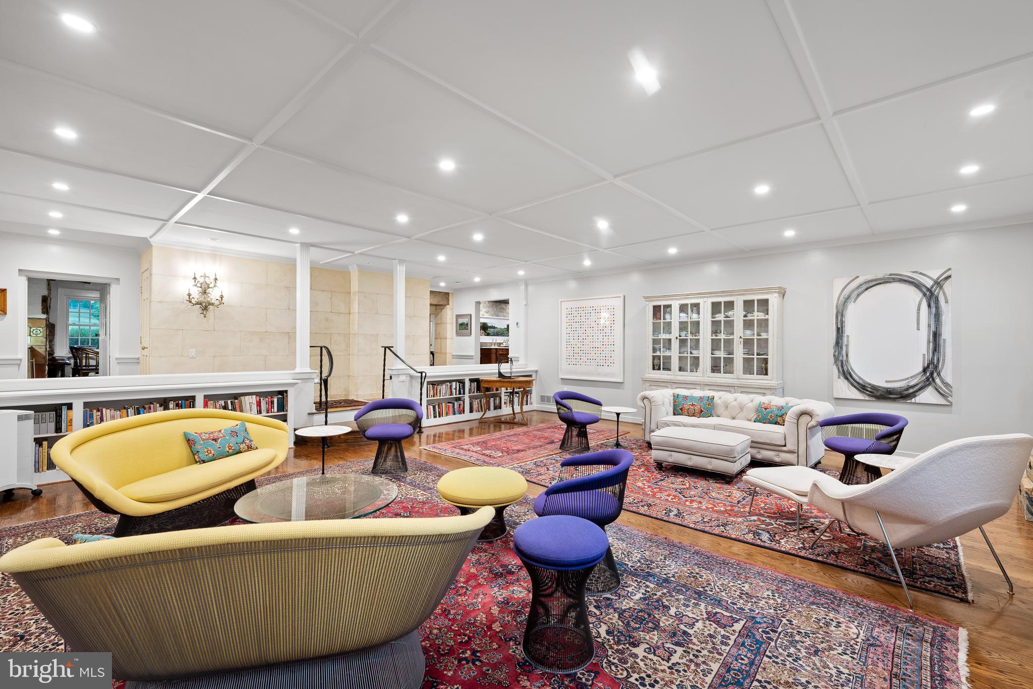 RADNOR HUNT - Residential