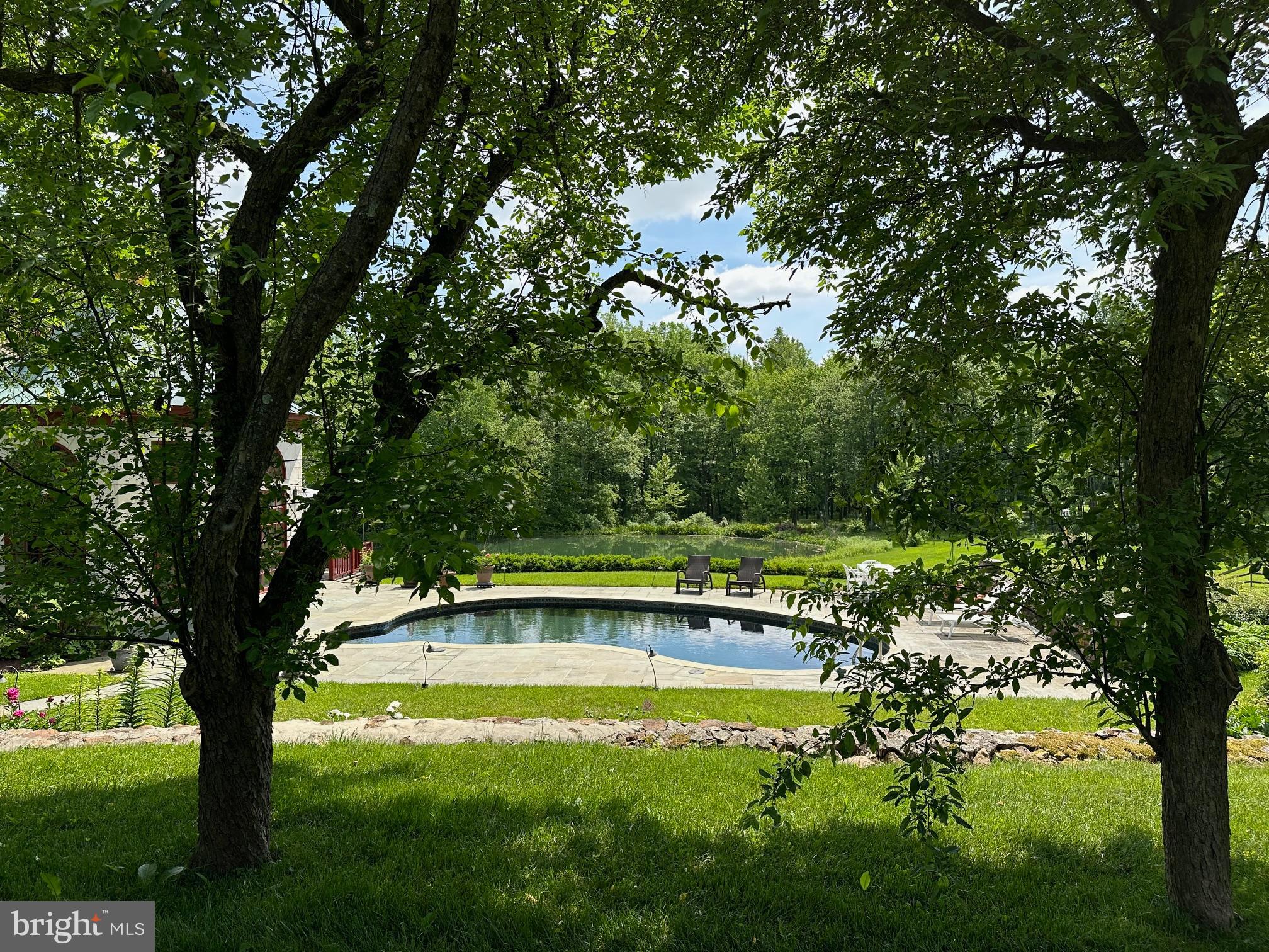 RADNOR HUNT - Residential