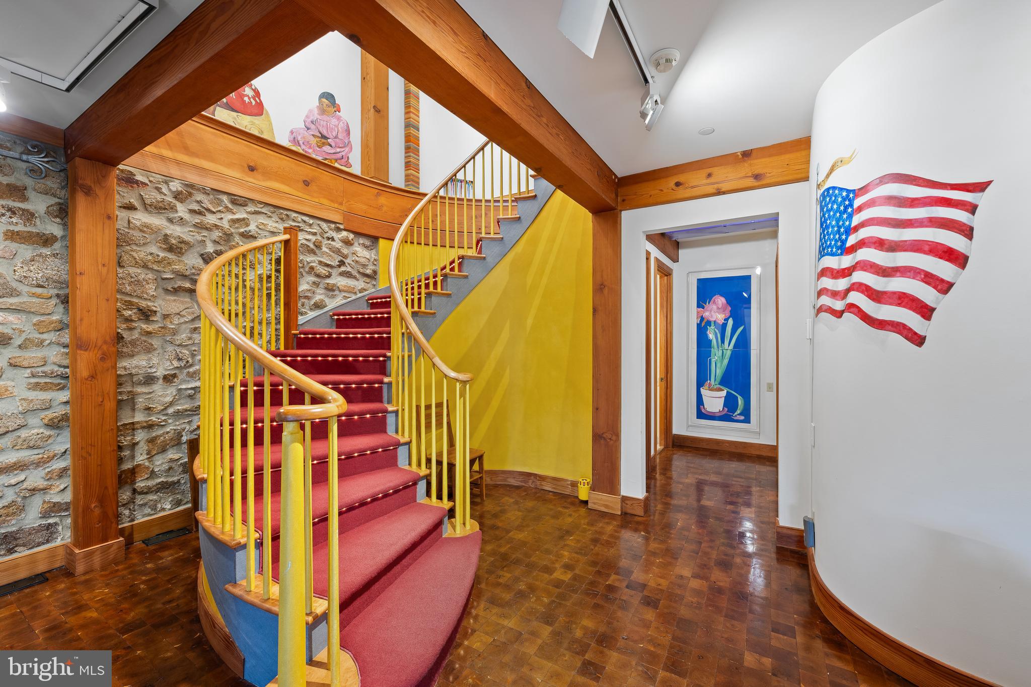RADNOR HUNT - Residential