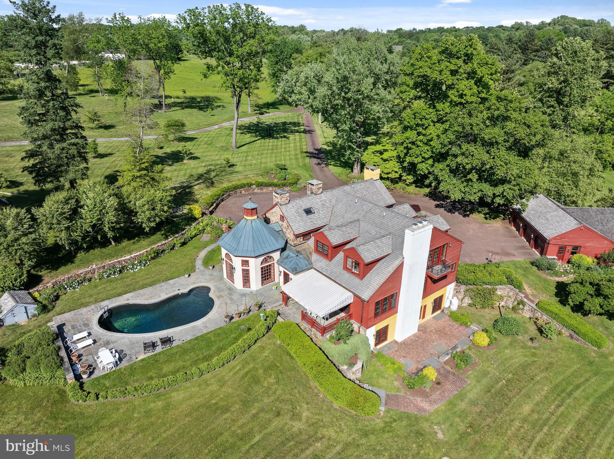 RADNOR HUNT - Residential
