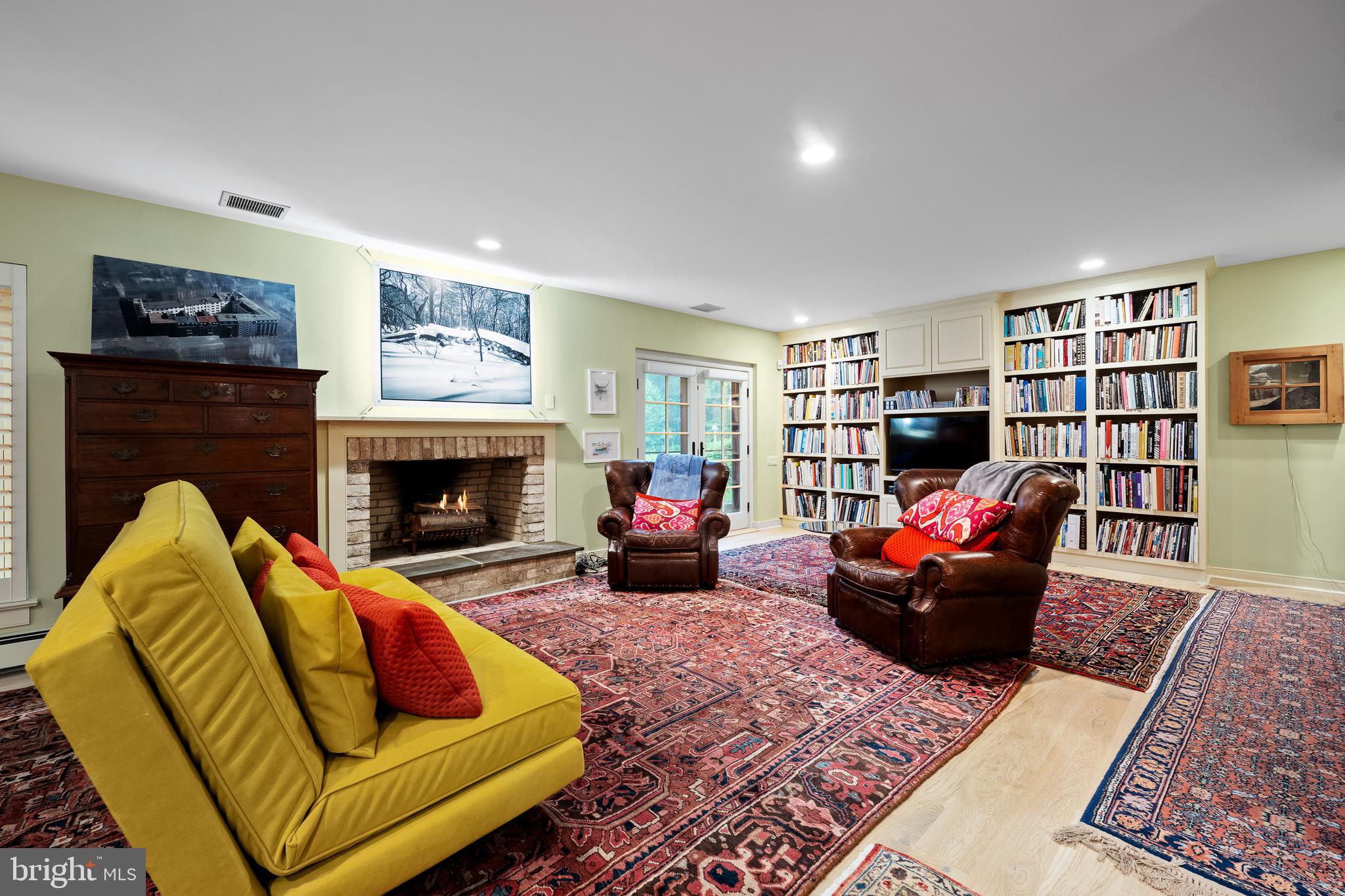 RADNOR HUNT - Residential
