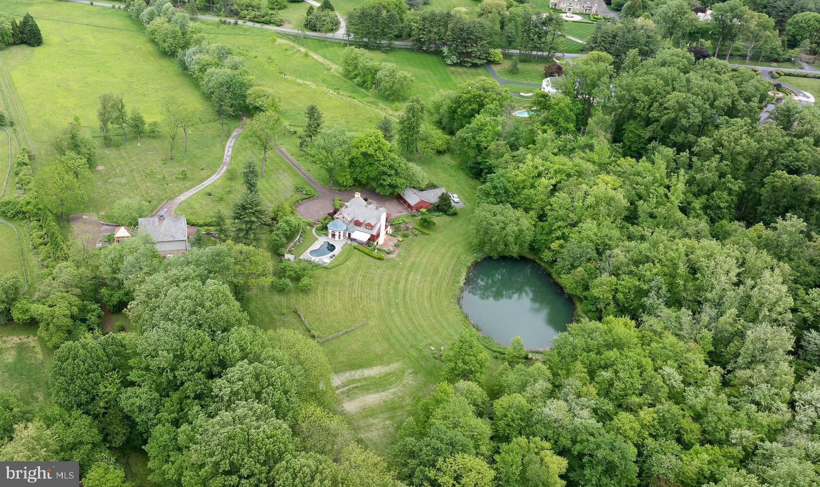 RADNOR HUNT - Residential