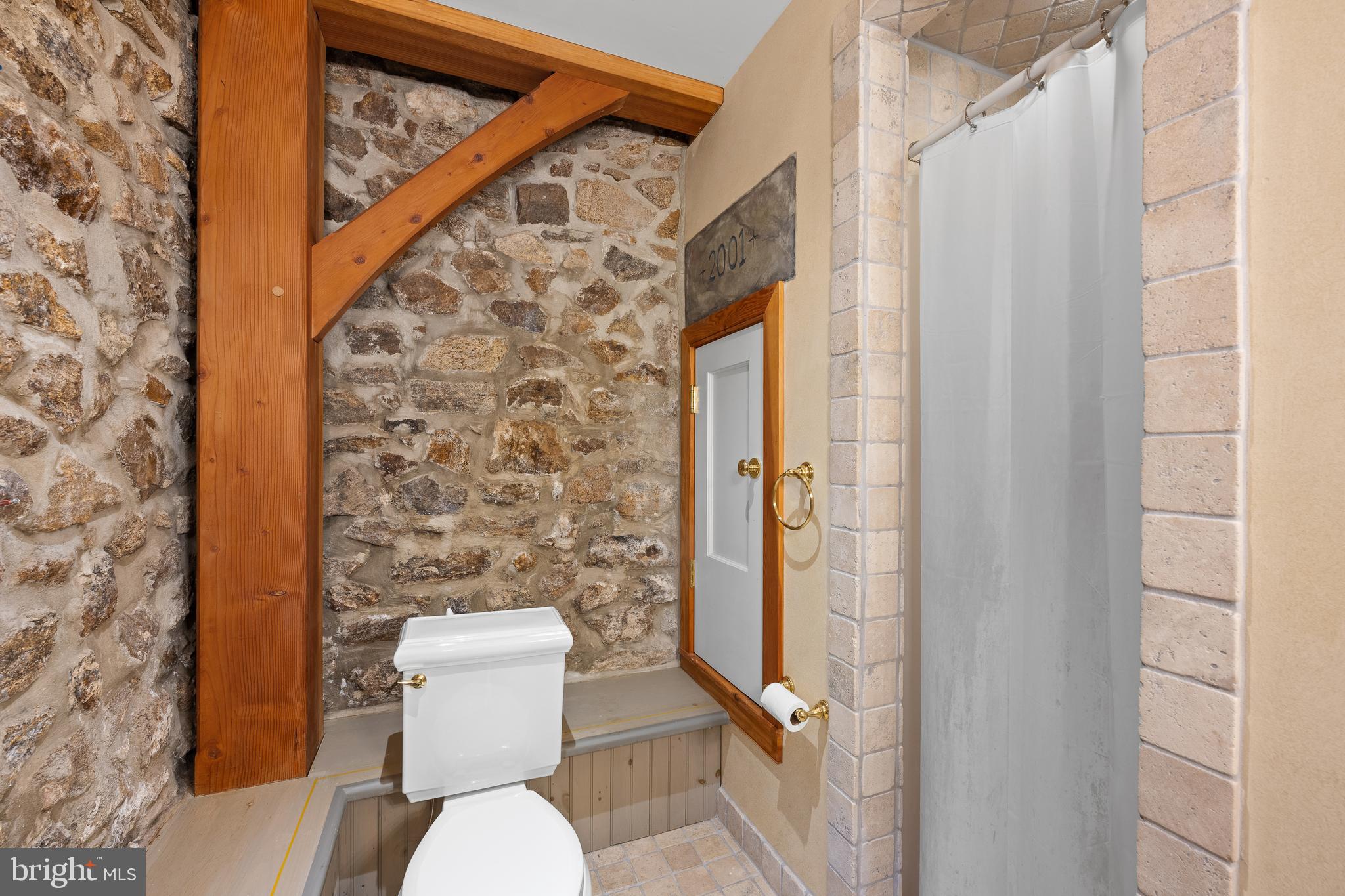 RADNOR HUNT - Residential