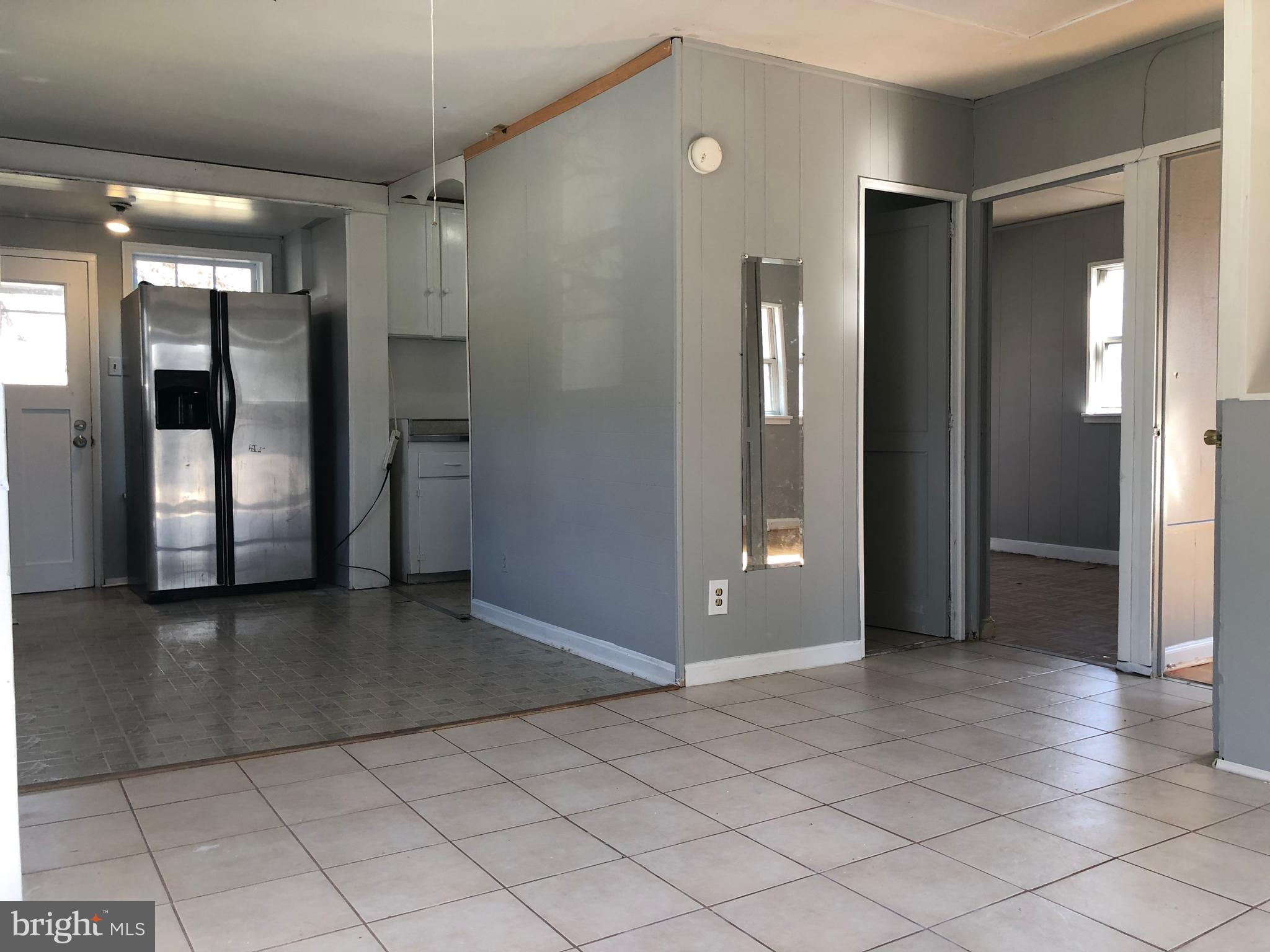 OAK CREST - Residential