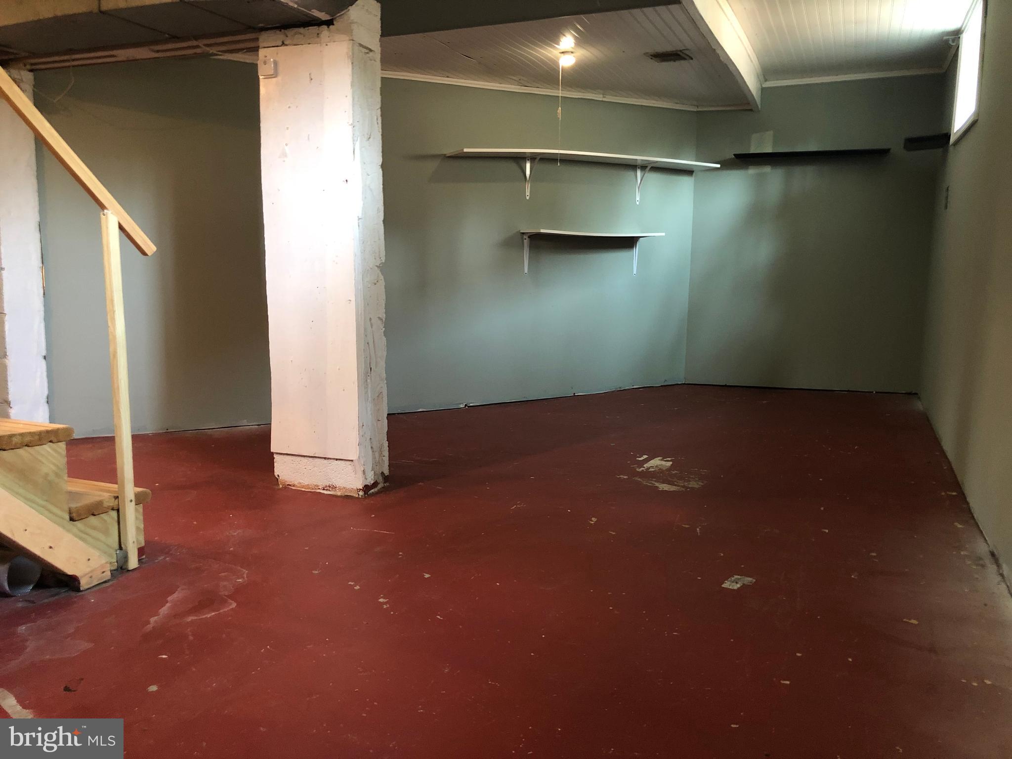 OAK CREST - Residential