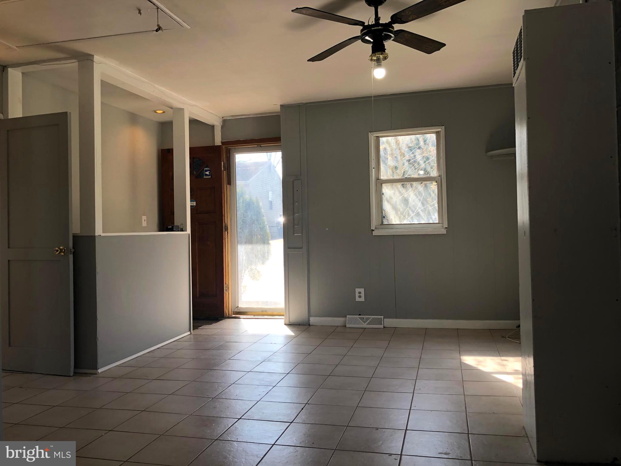 OAK CREST - Residential