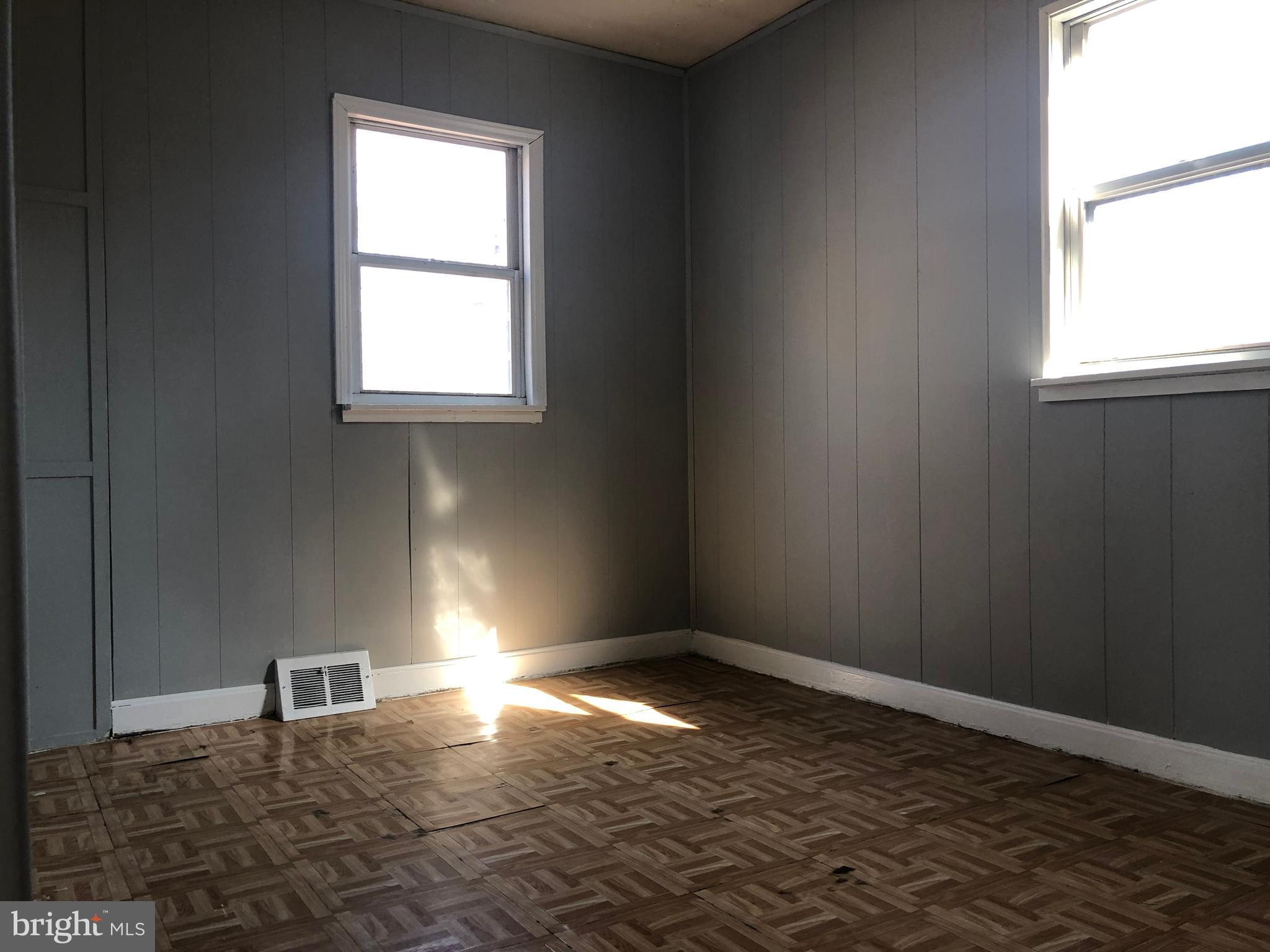 OAK CREST - Residential