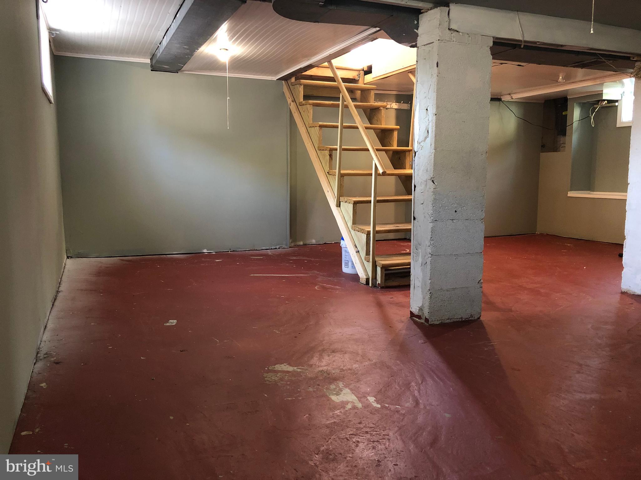 OAK CREST - Residential