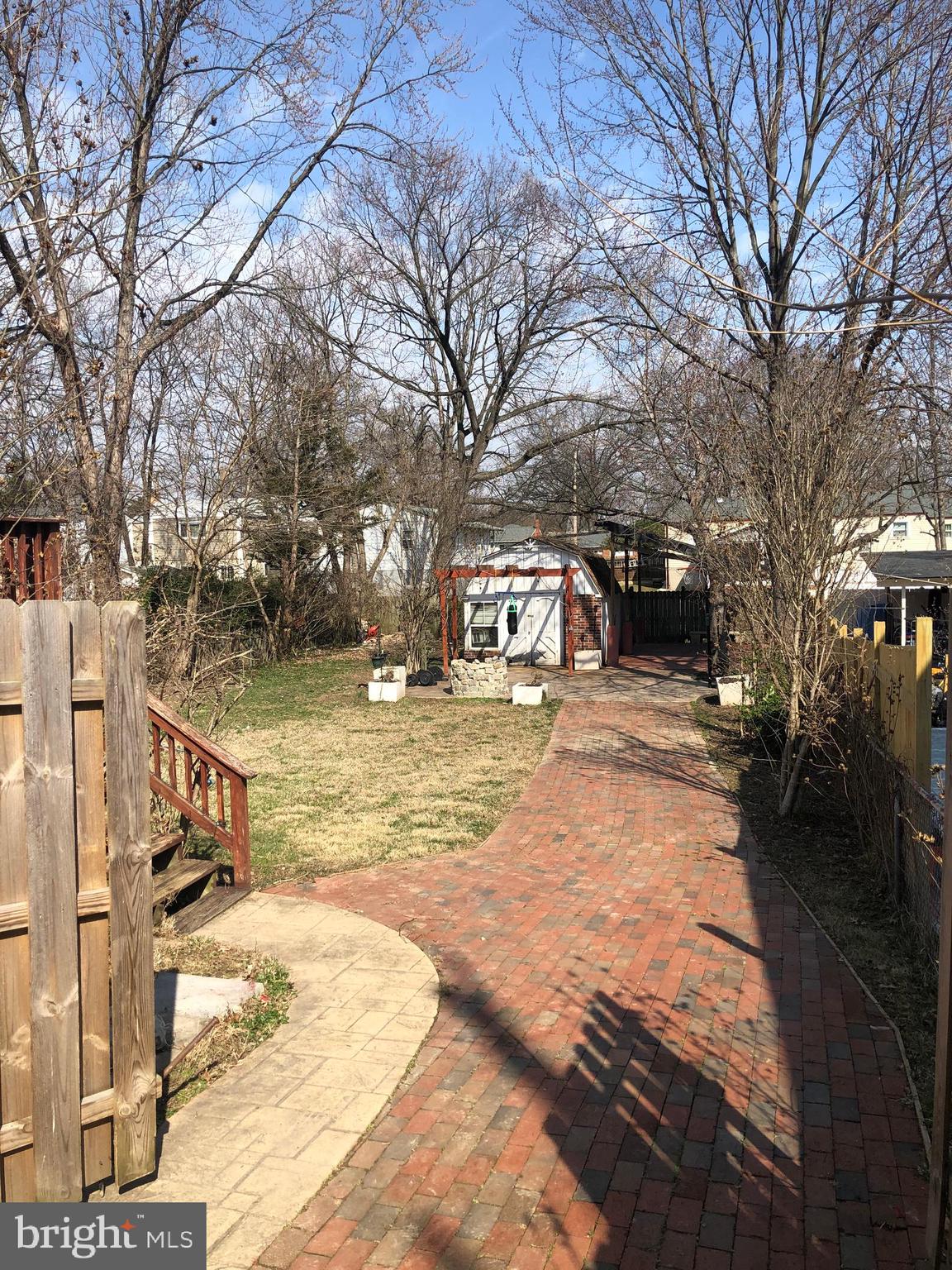 OAK CREST - Residential