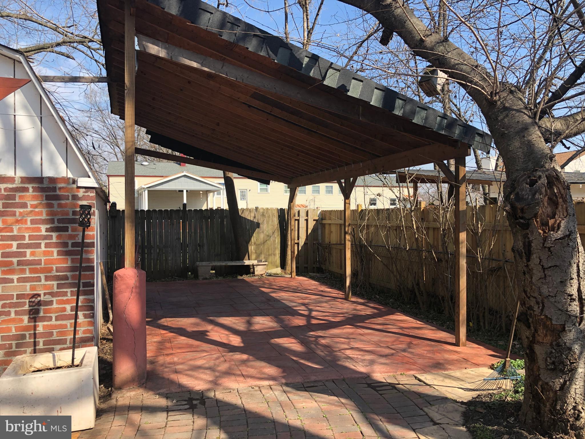 OAK CREST - Residential