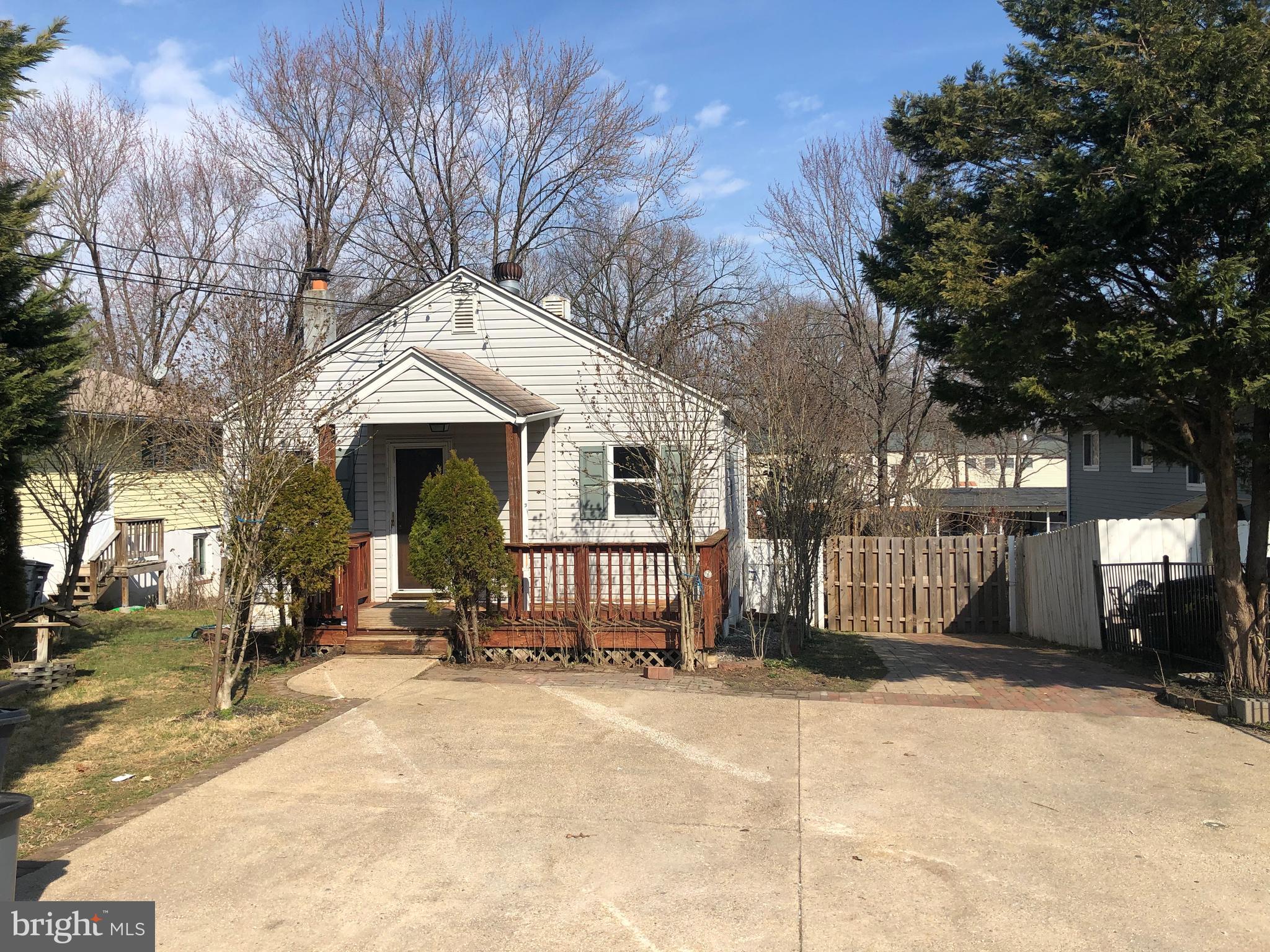 OAK CREST - Residential