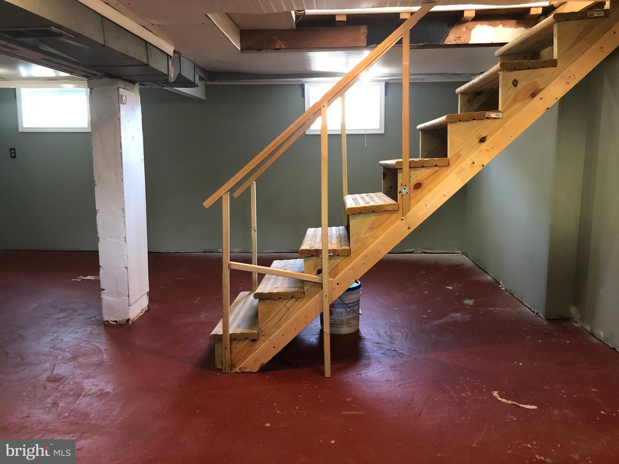 OAK CREST - Residential