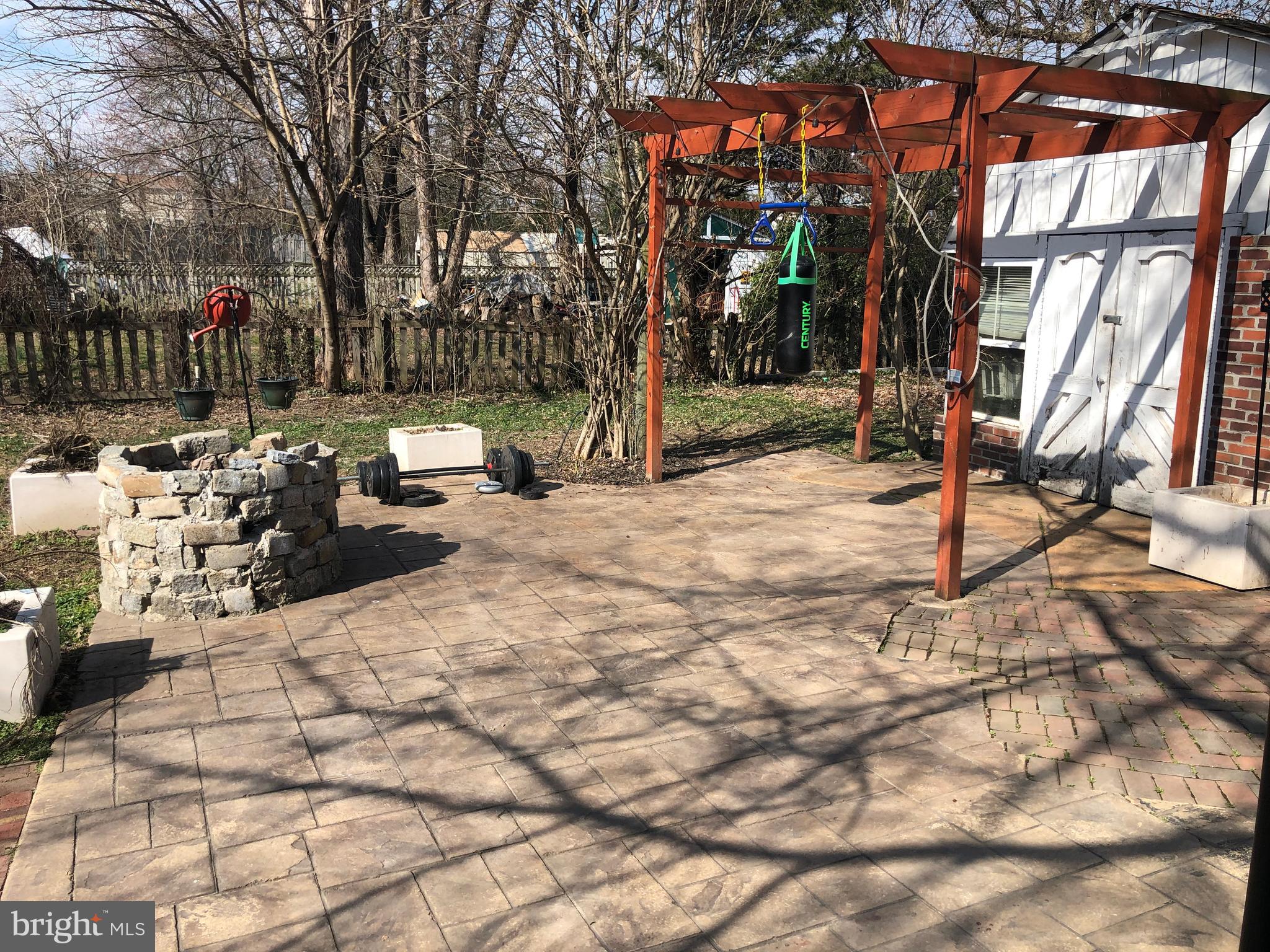 OAK CREST - Residential