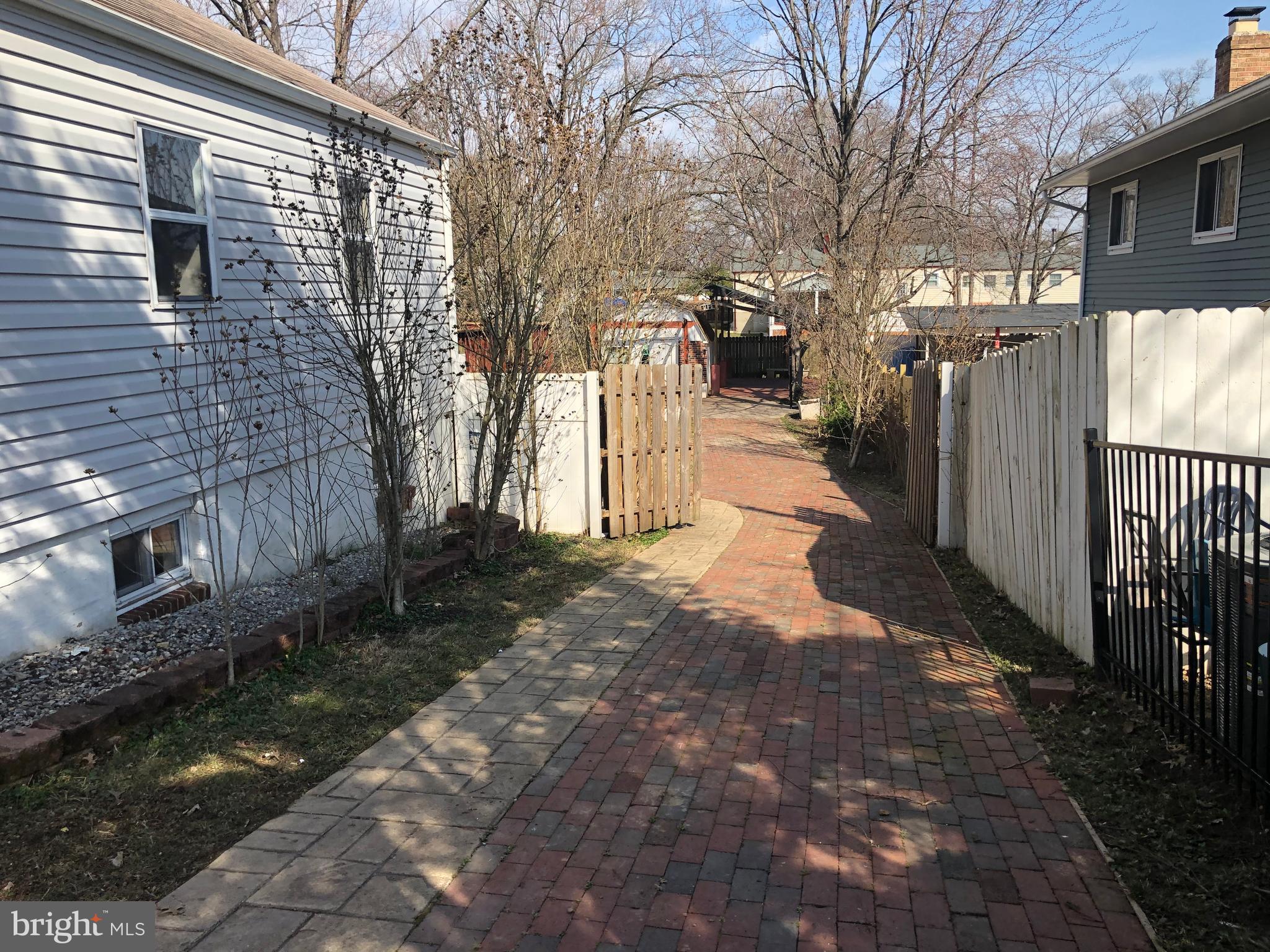 OAK CREST - Residential