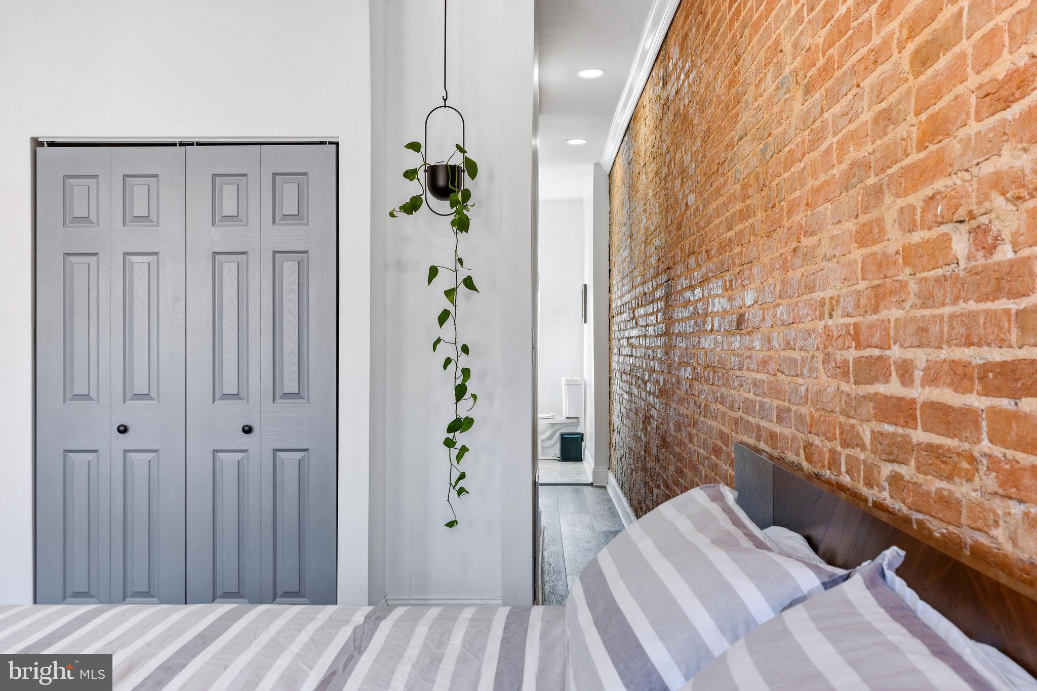 UPTON - Residential Income