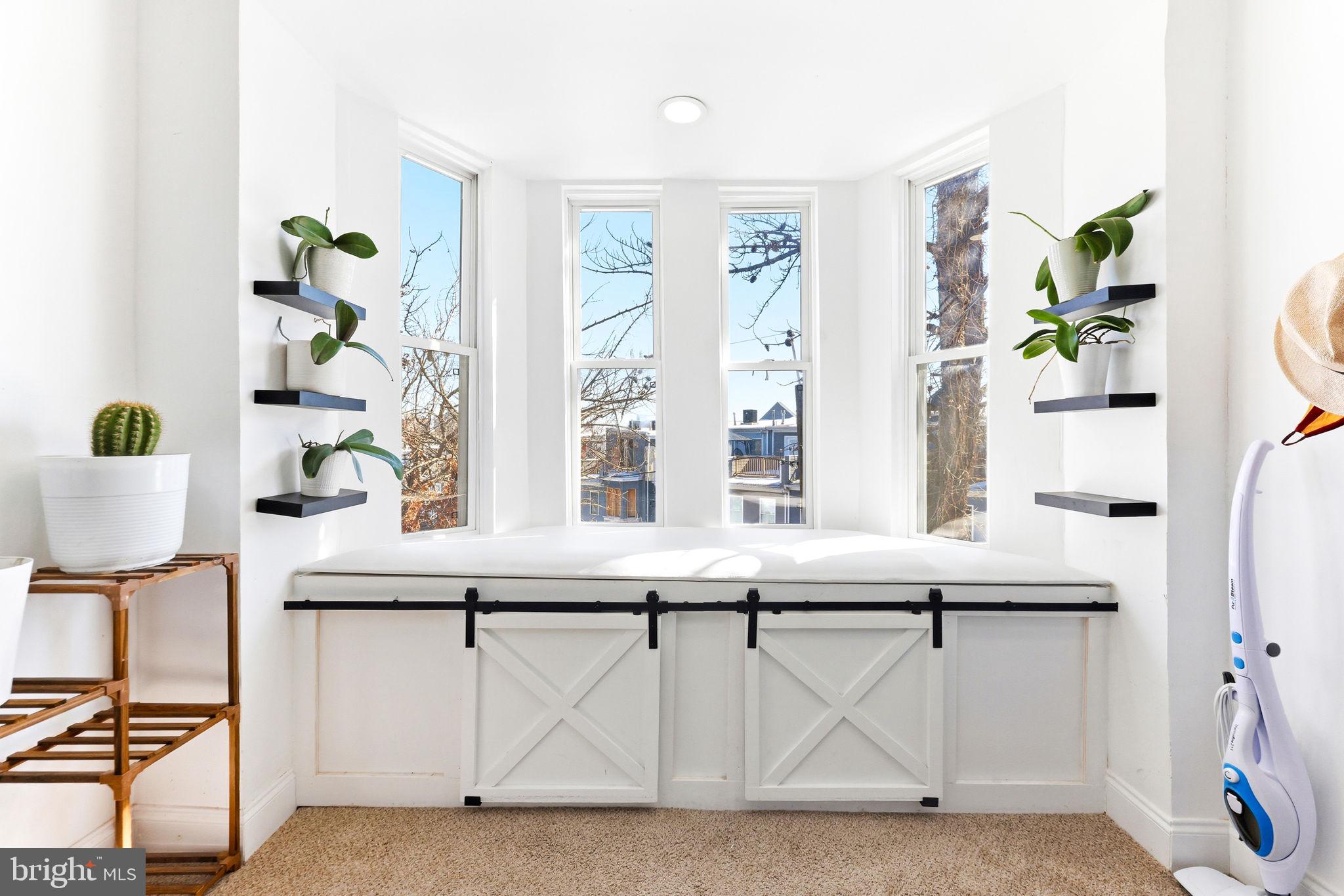 UPTON - Residential Income