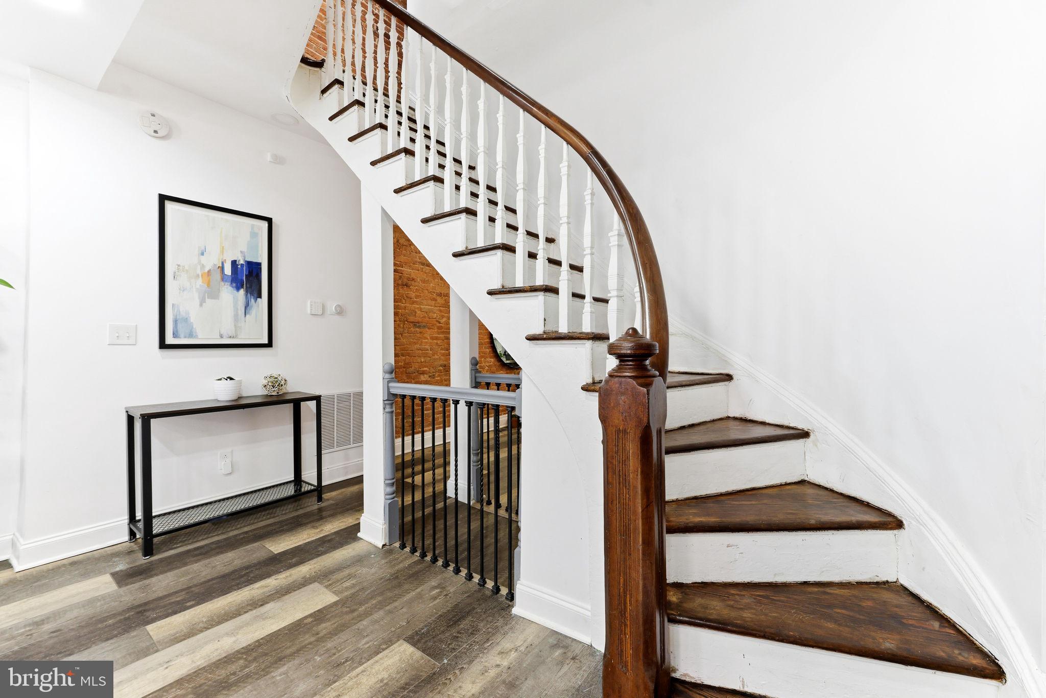 UPTON - Residential Income