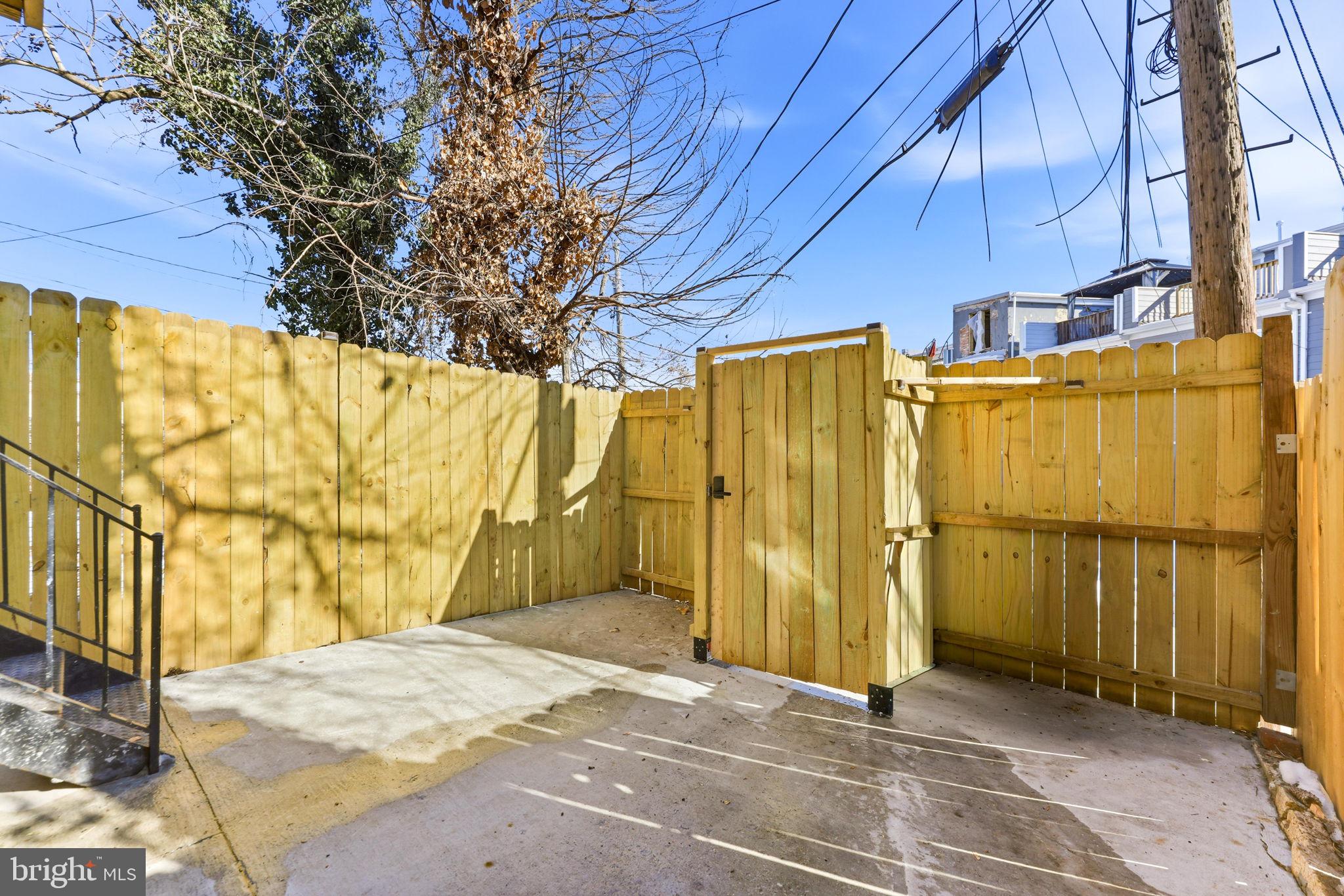 UPTON - Residential Income