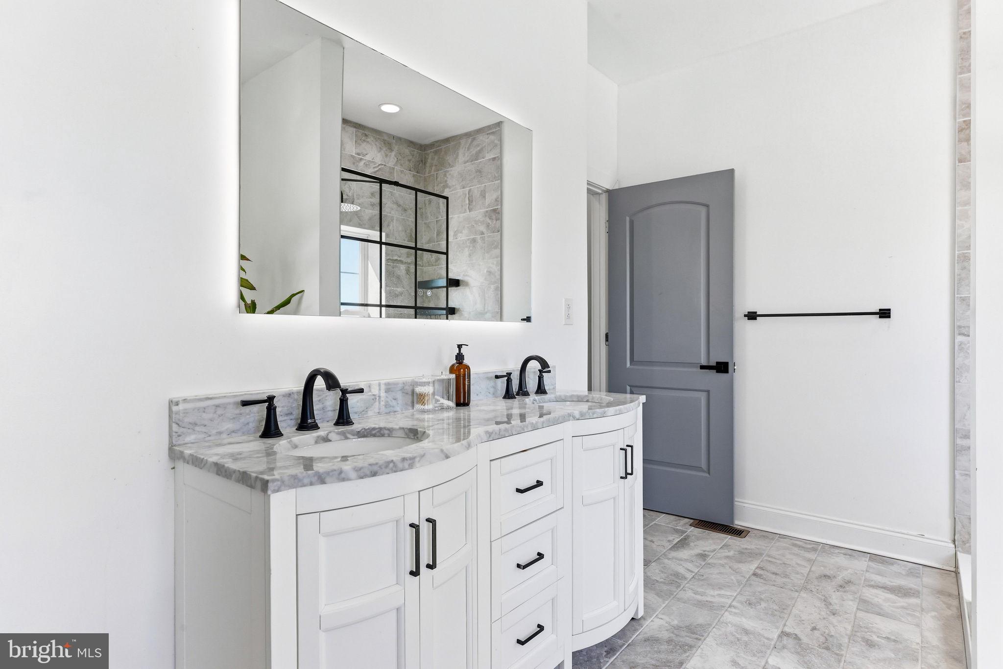 UPTON - Residential Income