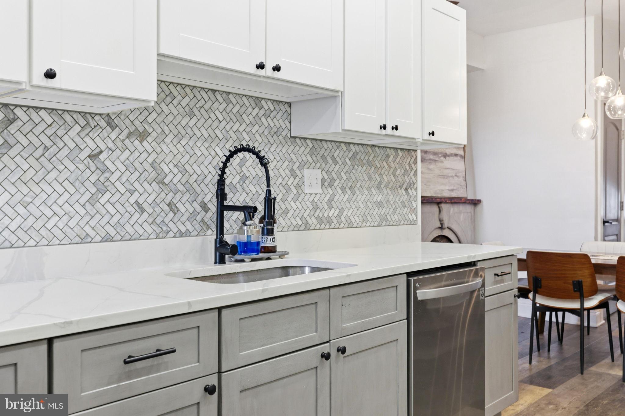 UPTON - Residential Income