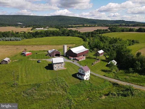 1821 OLD ROUTE 22 LENHARTSVILLE PA 19534