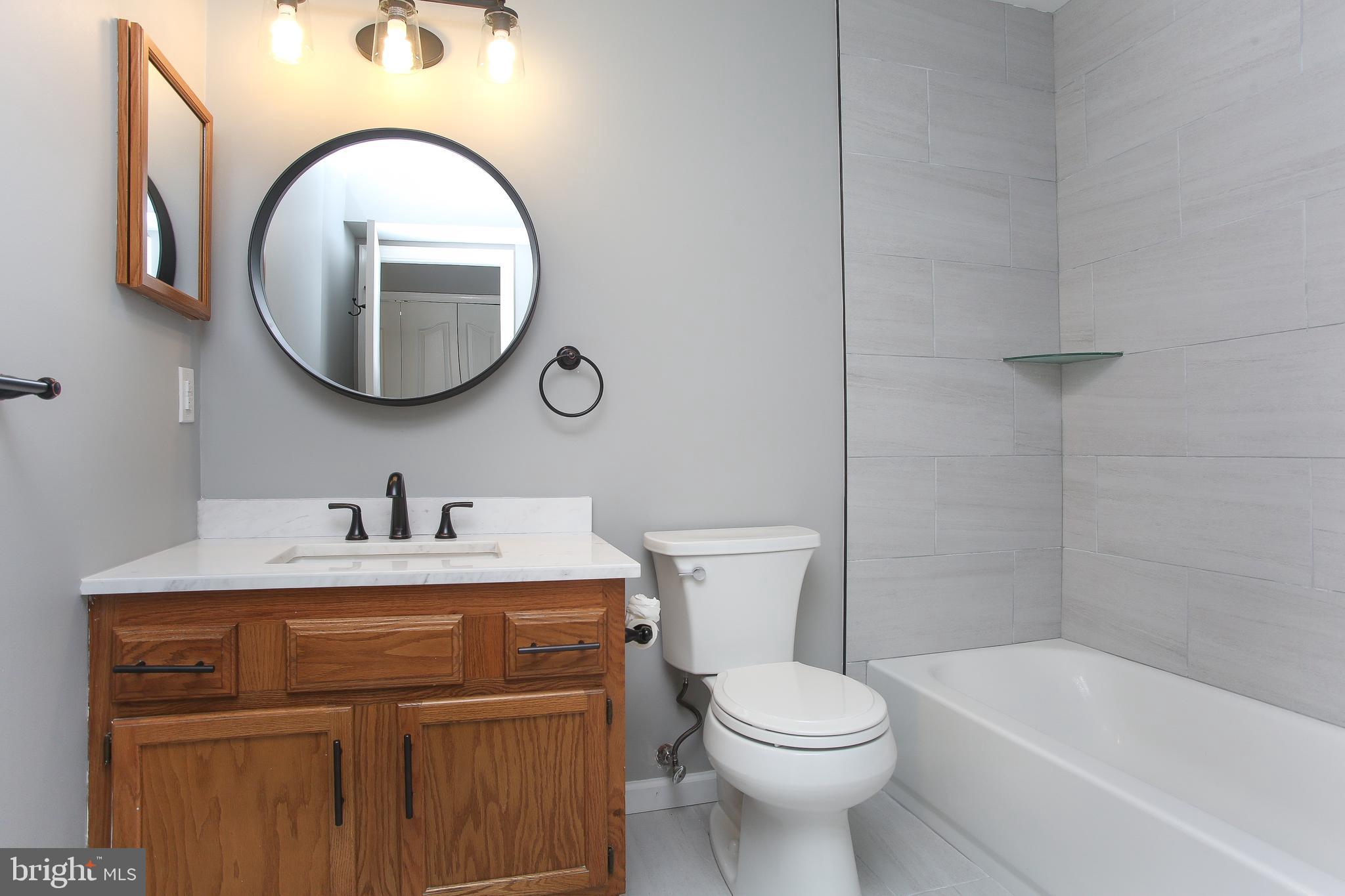 REMINGTON OAKS - Residential Lease