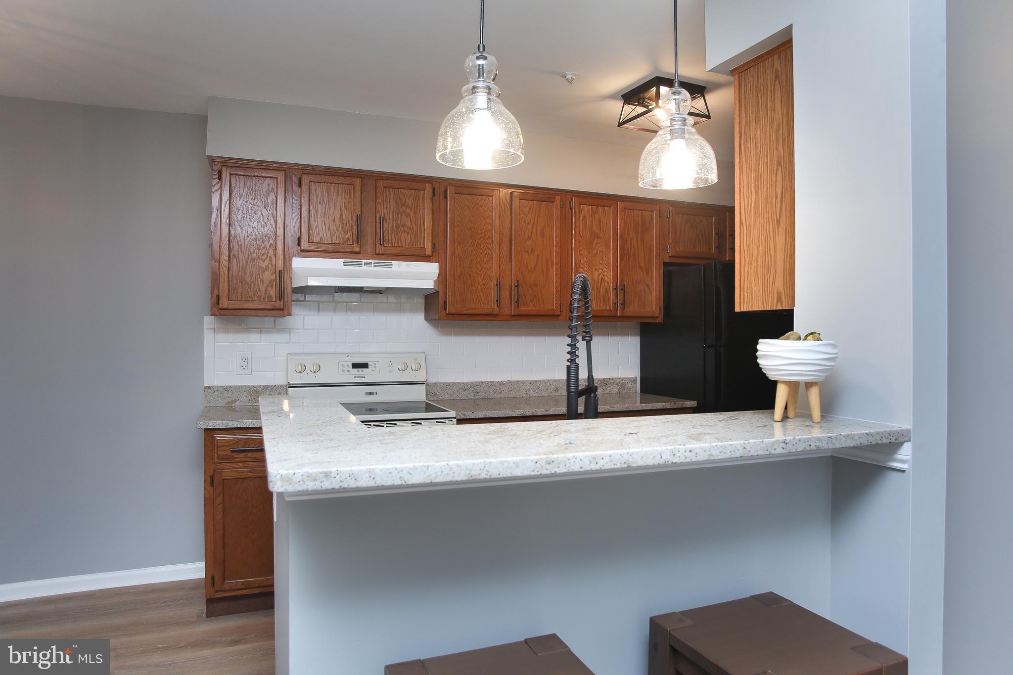 REMINGTON OAKS - Residential Lease