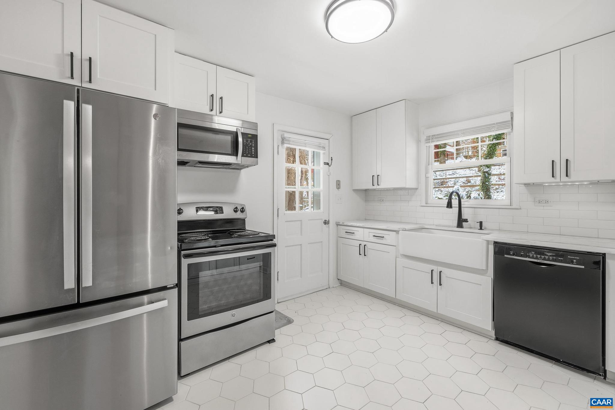 LOCUST GROVE - Residential