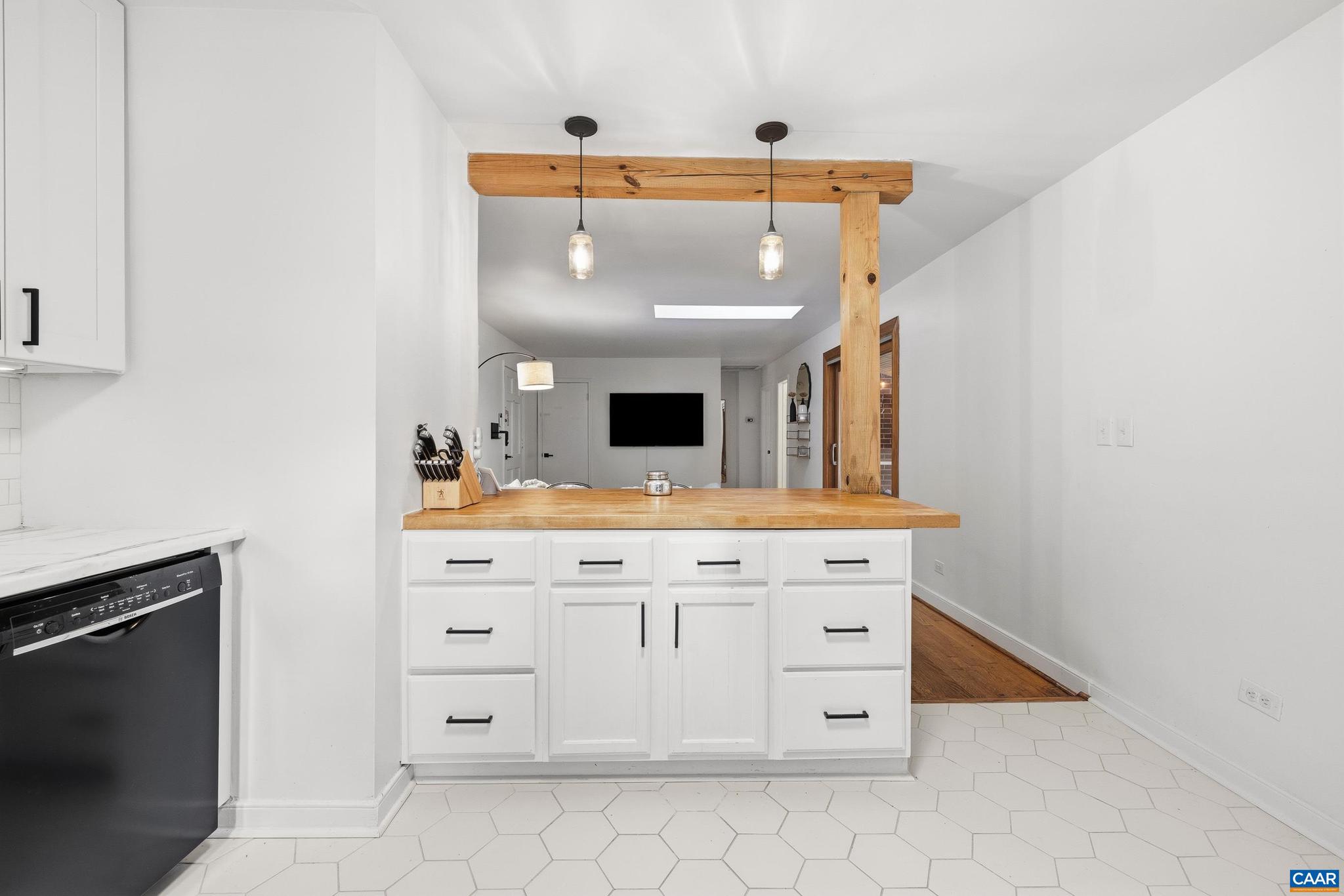 LOCUST GROVE - Residential