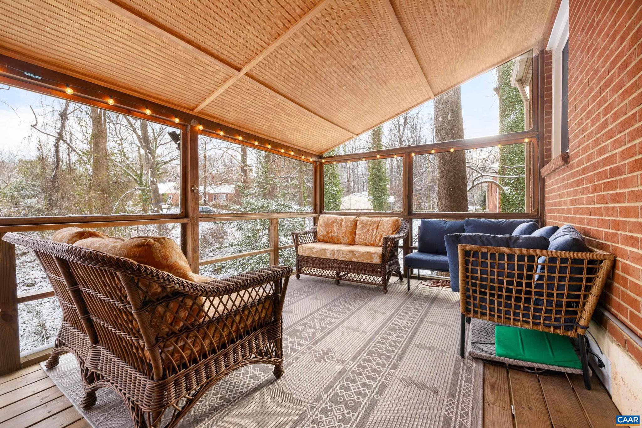 LOCUST GROVE - Residential