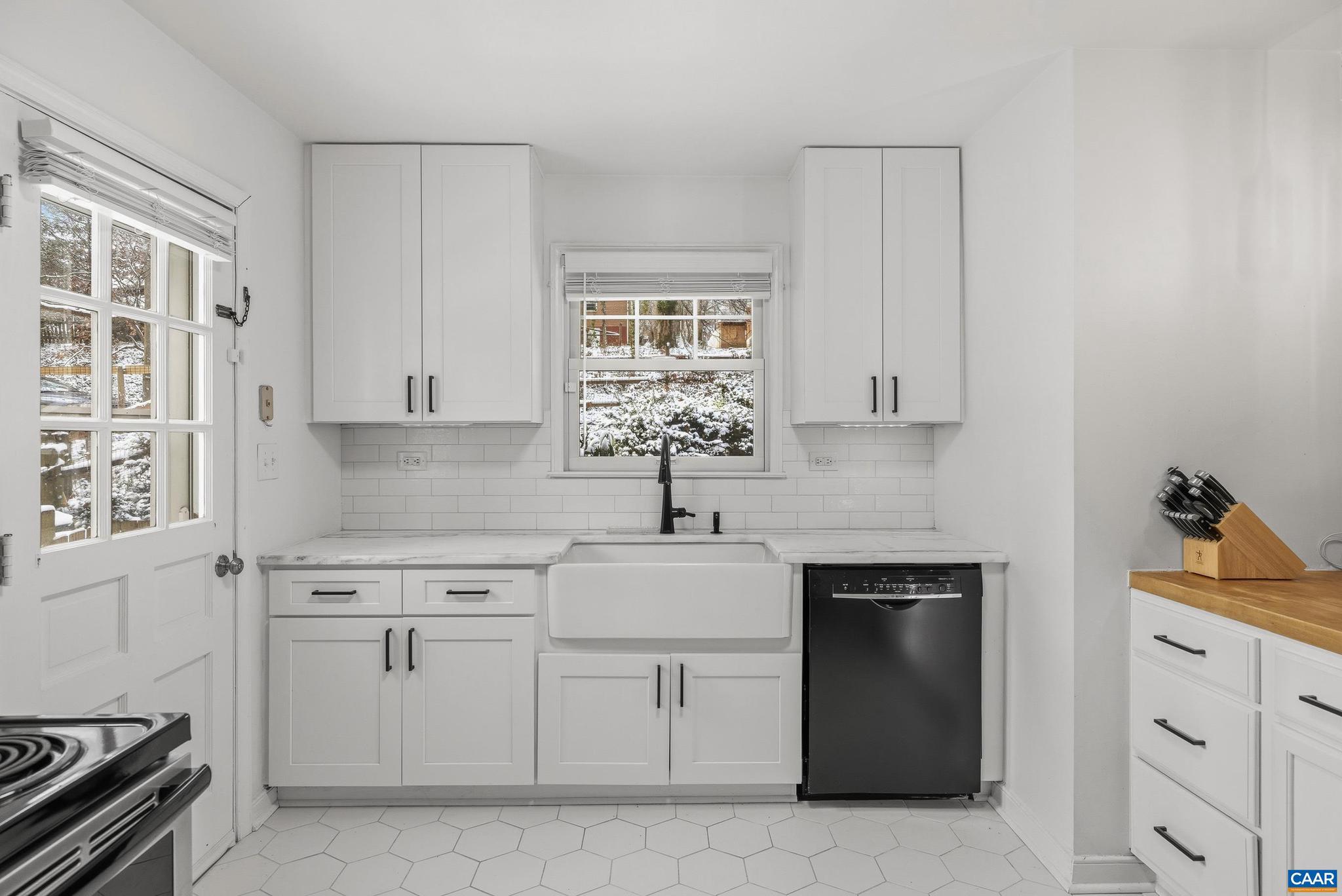 LOCUST GROVE - Residential