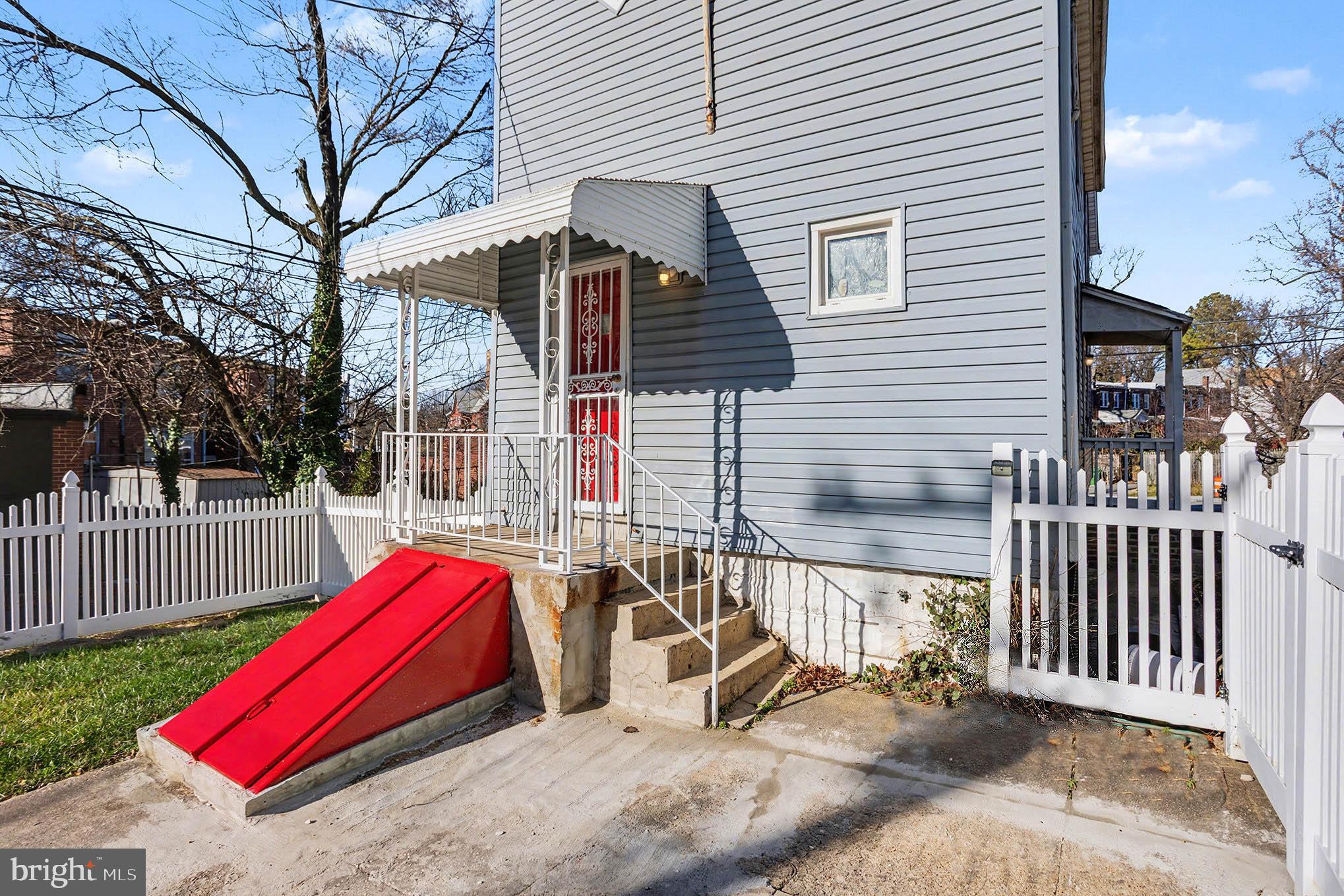 PEN LUCY - Residential