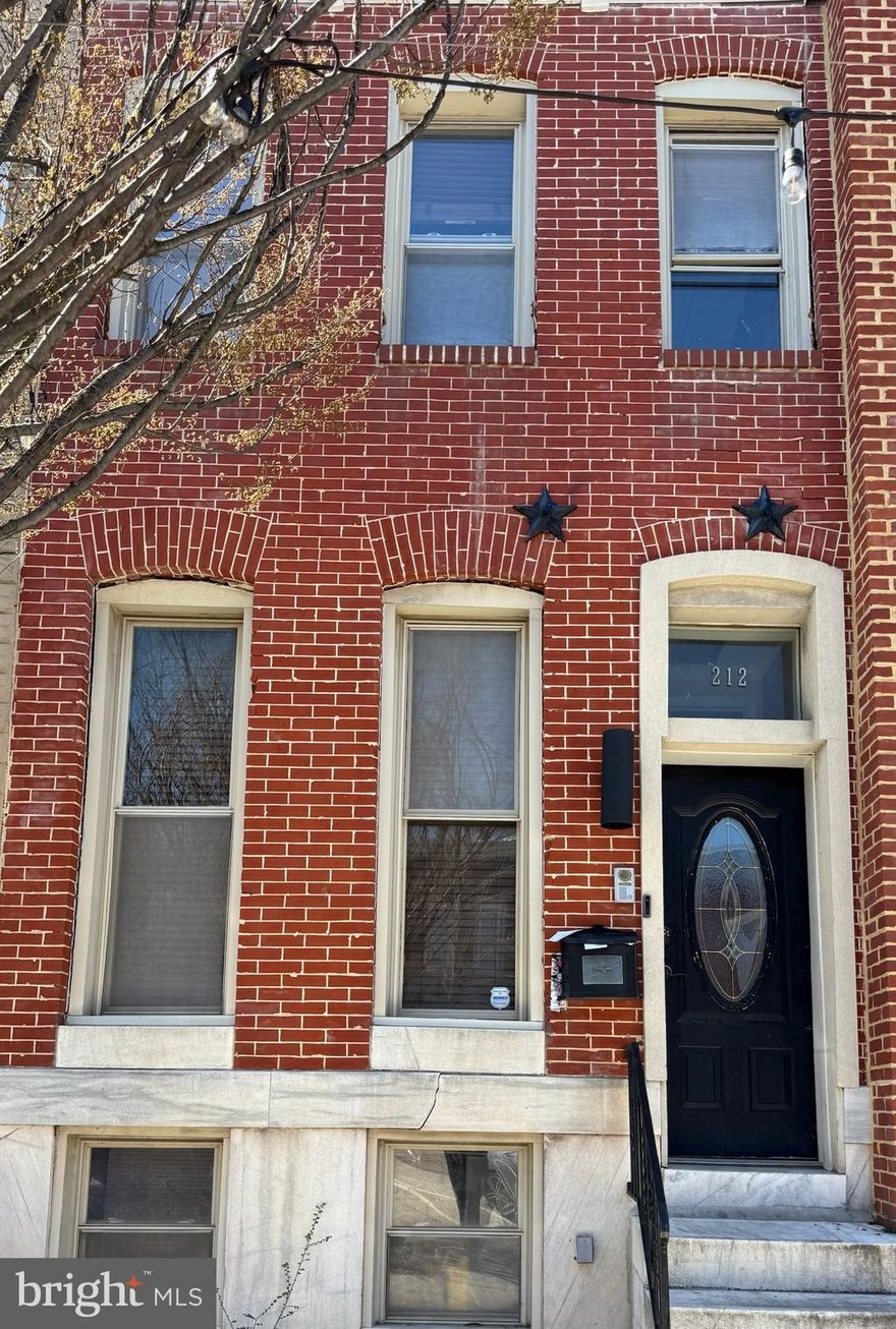 Discover the potential of this 3-bedroom, 2-bathroom townhouse at 212 N Luzerne Ave! Ideal for investors or buyers looking to customize their dream home, this property is sold as-is. The main level features a spacious living room, dining room, and kitchen. Upstairs, you'll find 2 bedrooms and a full bathroom in the hallway. The lower level offers an additional bedroom, a second full bathroom, and extra living space. Don't miss out — schedule your showing today!