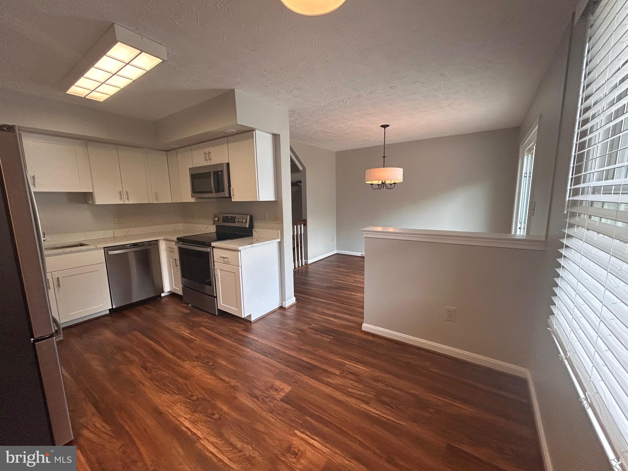 WHISPERING WOODS - Residential Lease