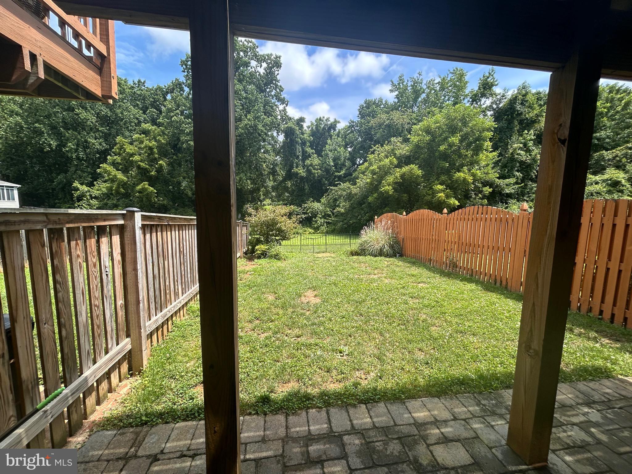 WHISPERING WOODS - Residential Lease