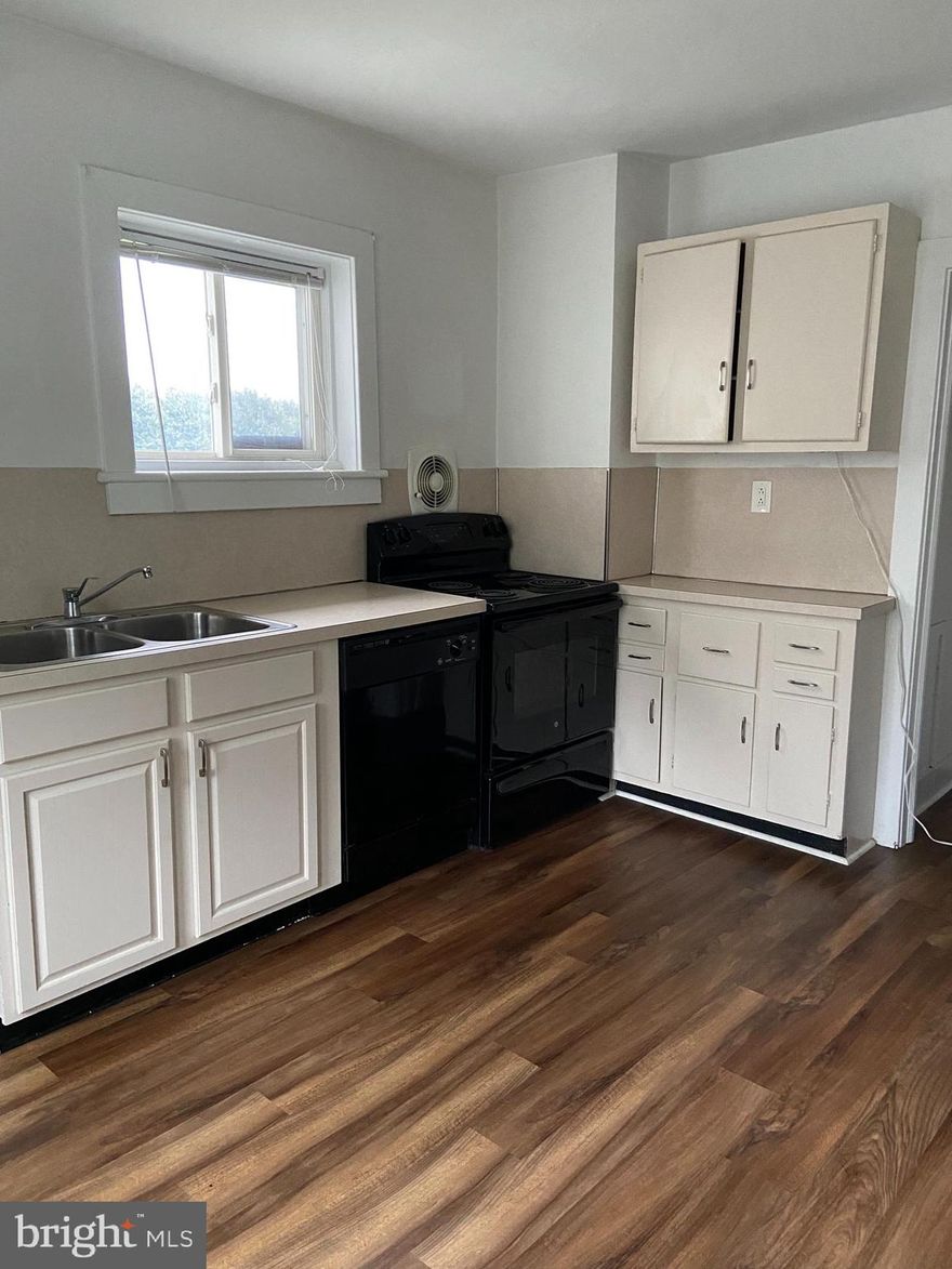 Available First floor apartment includes 2 bedroom, 1 bath, eat in  kitchen with pantry closet, refrigerator, dishwasher, mud room,  spacious living room with window seat,  private 2 car parking and yard.  Washer and dryer in basement. Tenant pays electric and gas. Water, sewer and trash are included. Tenant must provide credit and background check prior to lease signing (must have credit score of 625+). First month’s rent  and one security deposit due at lease signing. 
Disclaimer: West Goshen Township prohibits rental to current college students.