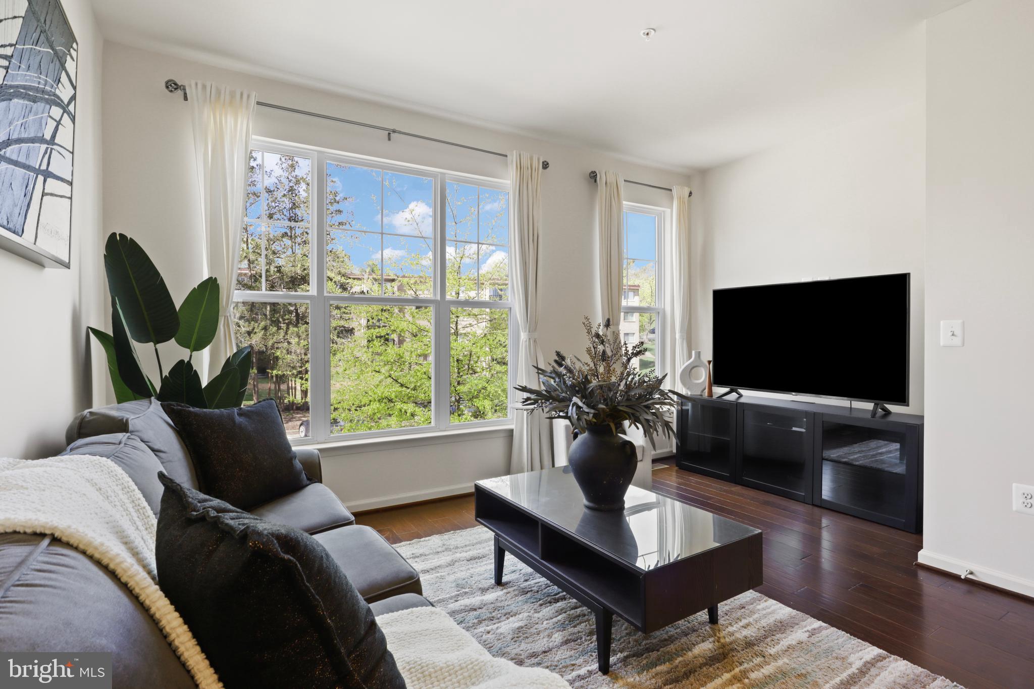 POTOMAC CREST - Residential